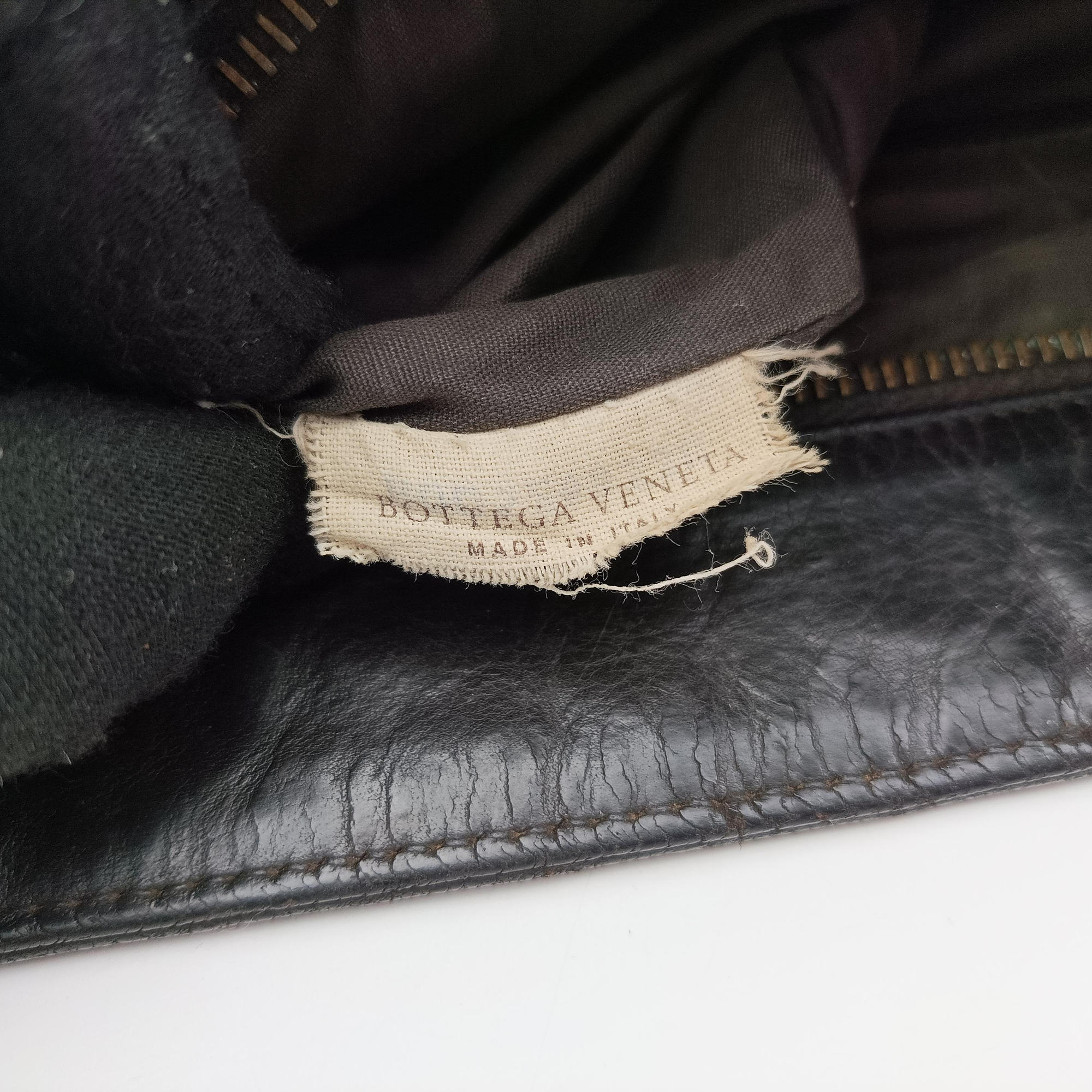 Pre-owned Bottega Veneta Intrecciato Black lambskin  shoulderbag | stylenewstar
