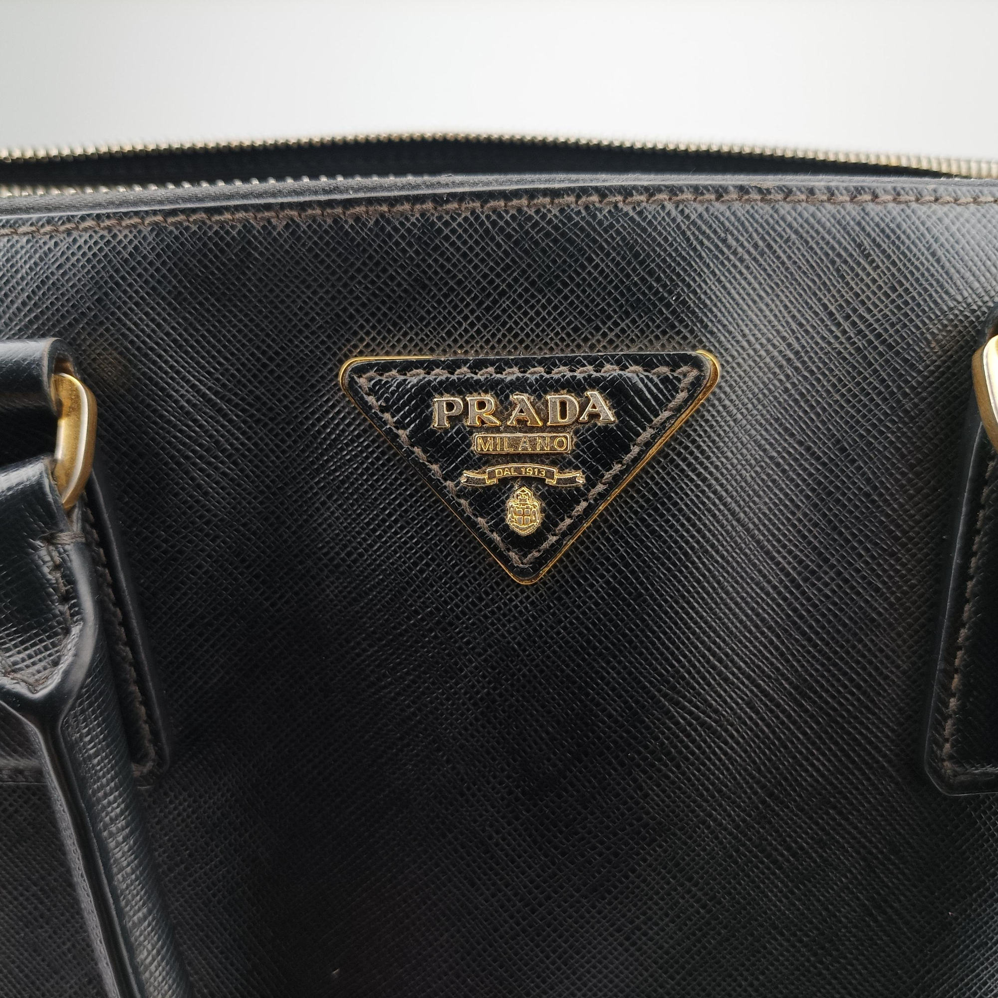 Pre-owned Prada Galleria Black SAFFIANO Leather BN2274 handbag | stylenewstar
