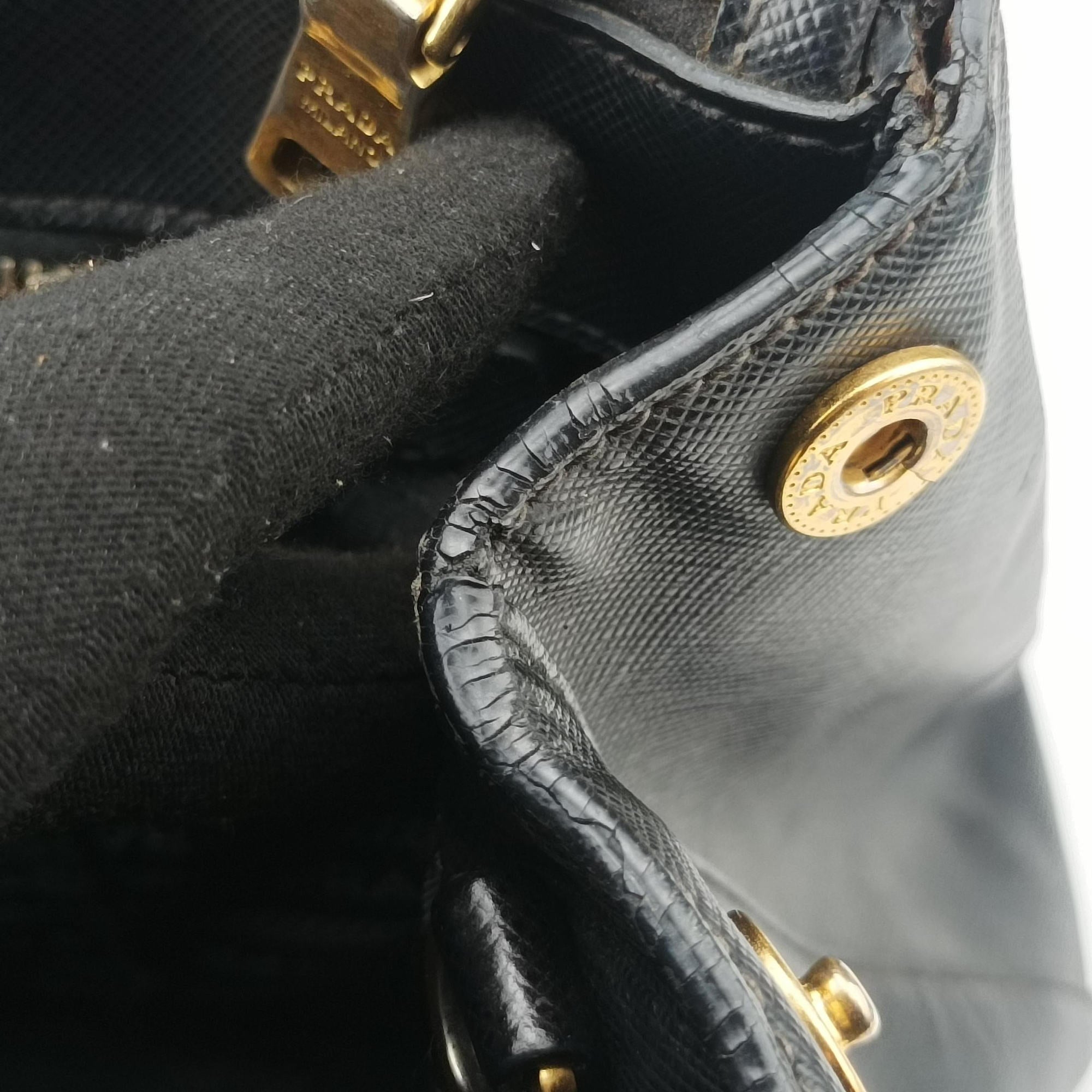 Pre-owned Prada Galleria Black SAFFIANO Leather BN2274 handbag | stylenewstar