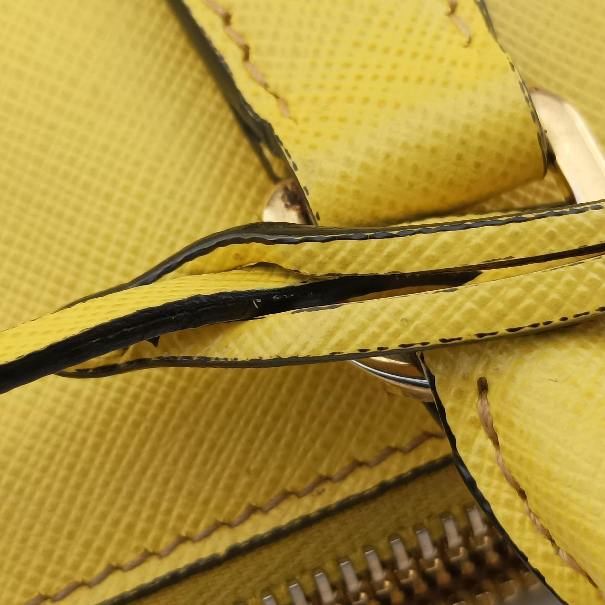 Vintage Prada Galleria Yellow SAFFIANO Leather BN2274 shoulderbag | stylenewstar