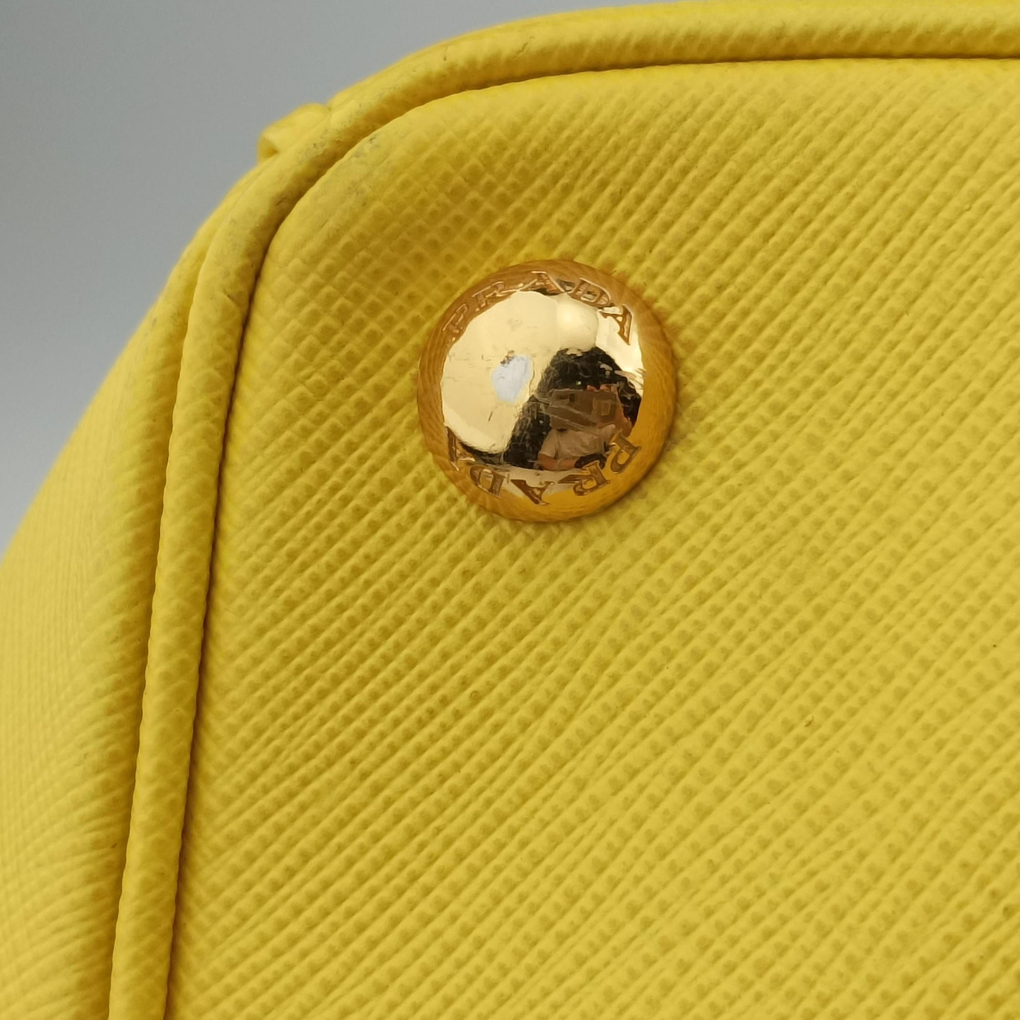 Vintage Prada Galleria Yellow SAFFIANO Leather BN2274 shoulderbag | stylenewstar
