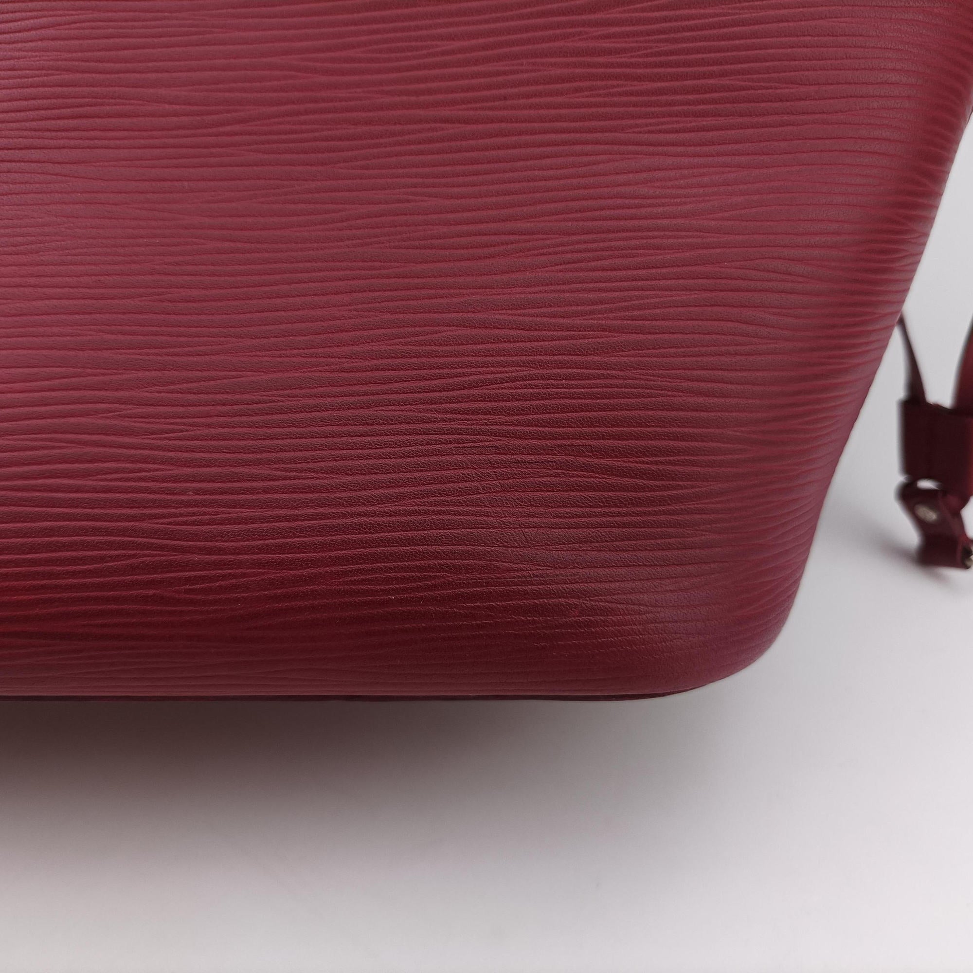 Secondhand Louis Vuitton Neverfull MM Fuchsia EPI M40882 handbag | stylenewstar