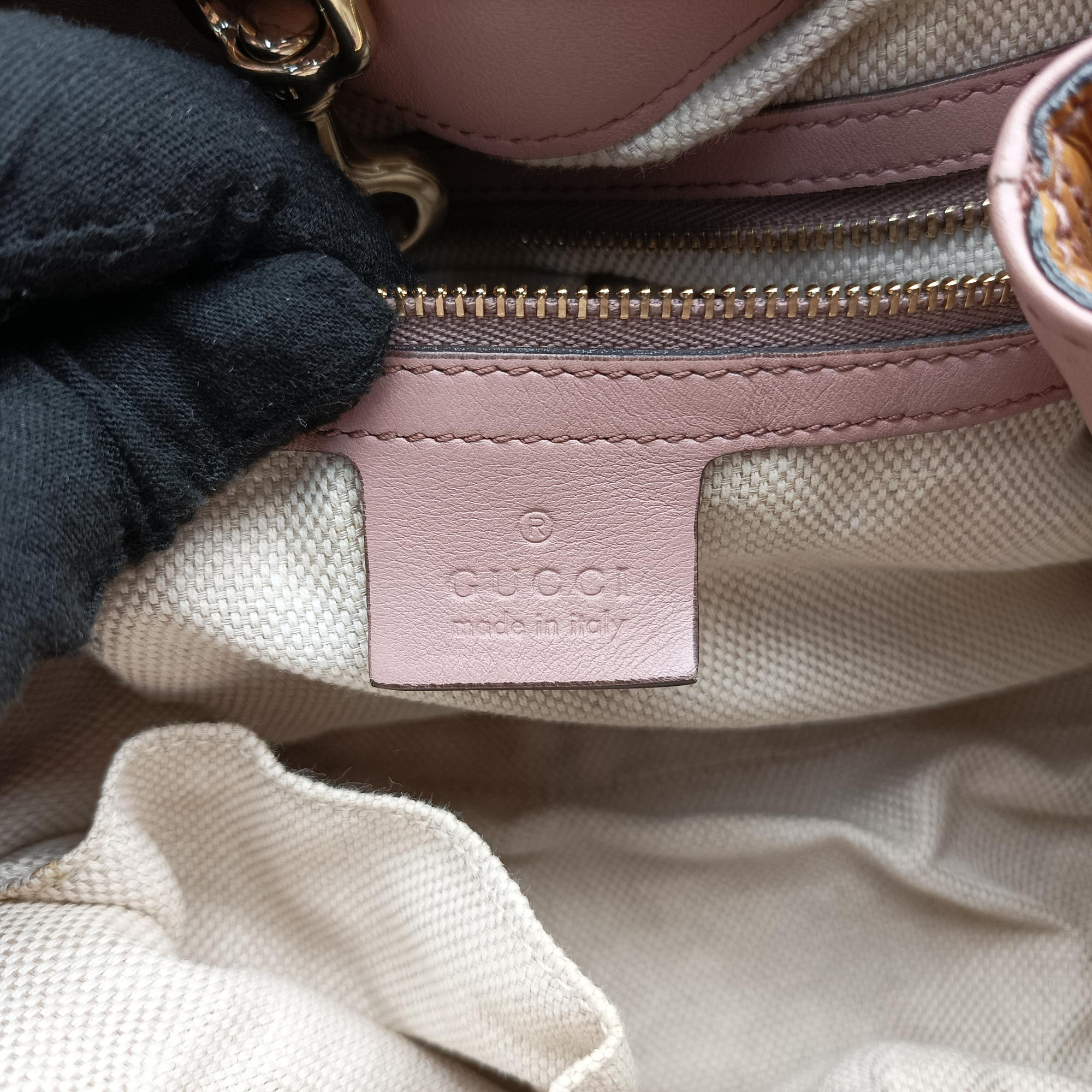 Pre-owned Gucci Soho Beige Patent Leather 308982 shoulderbag | stylenewstar