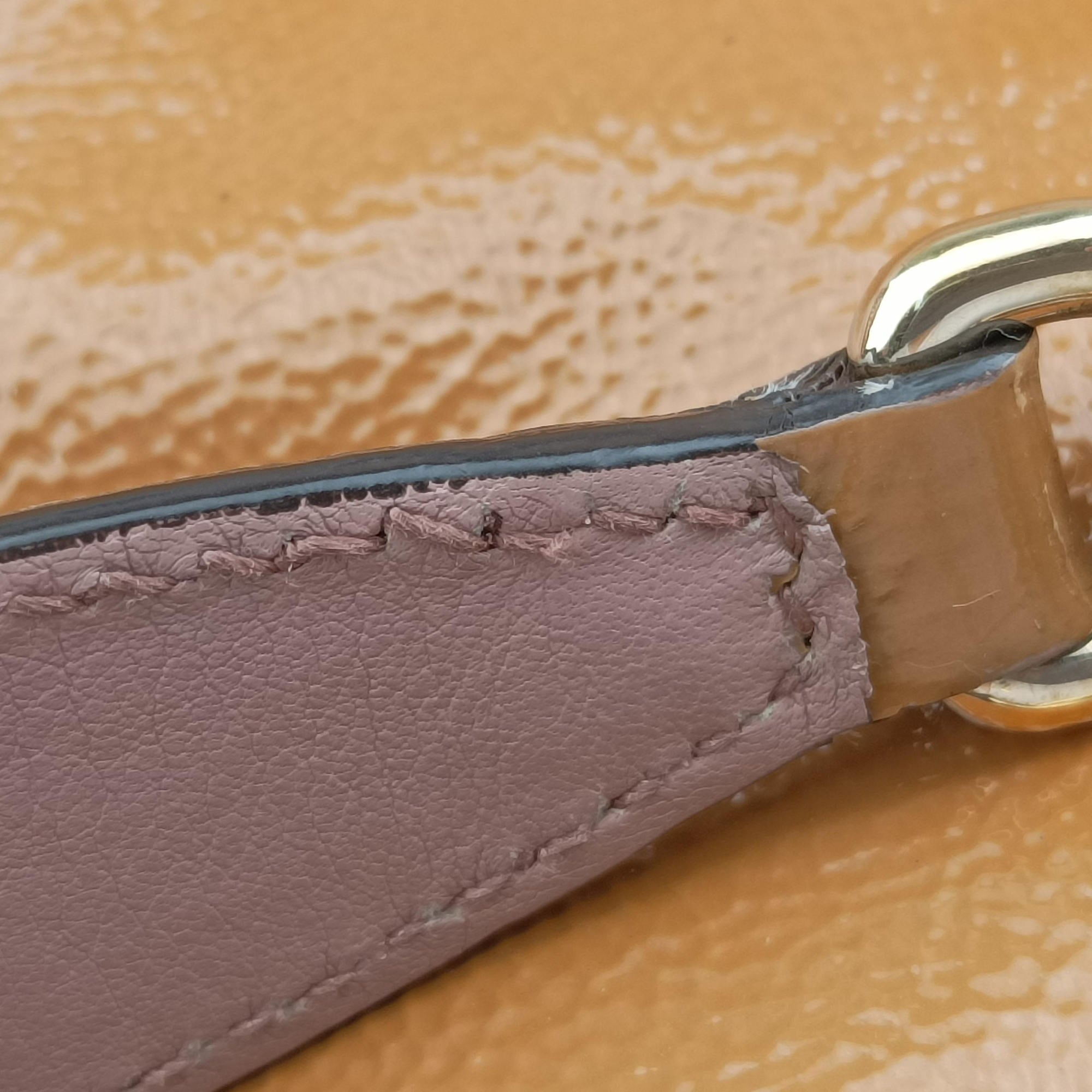 Pre-owned Gucci Soho Beige Patent Leather 308982 shoulderbag | stylenewstar