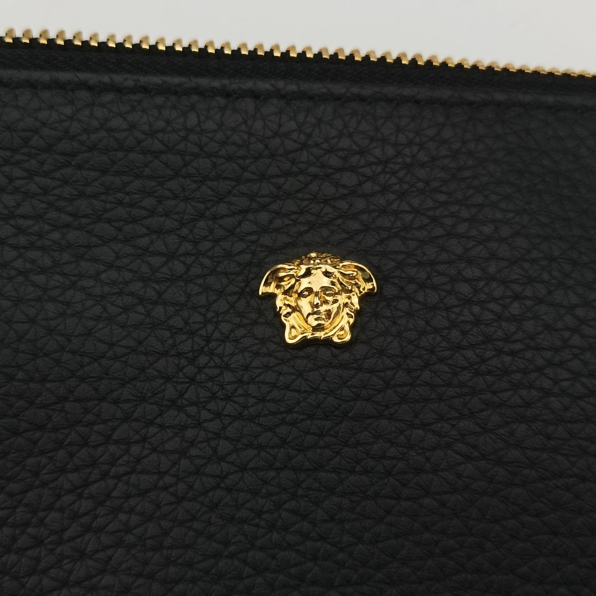 Pre-owned VERSACE Medusa Black Leather  clutchbag | stylenewstar
