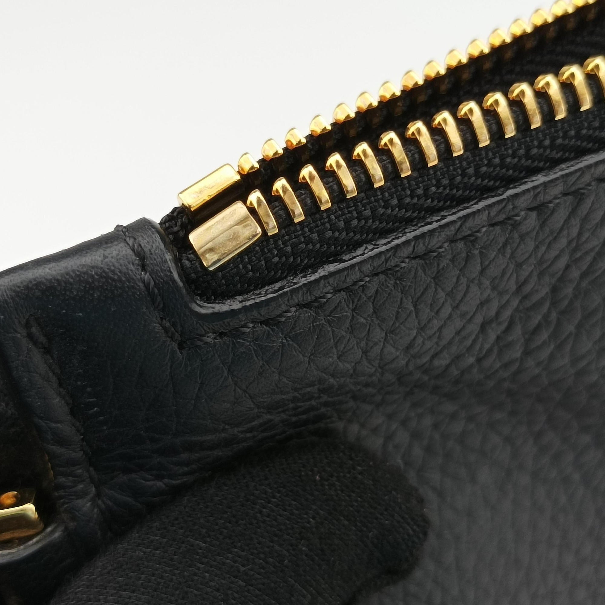 Pre-owned VERSACE Medusa Black Leather  clutchbag | stylenewstar