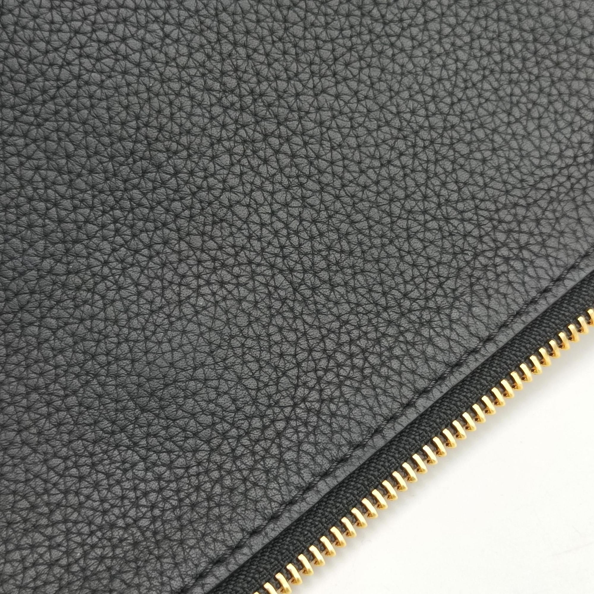 Pre-owned VERSACE Medusa Black Leather  clutchbag | stylenewstar