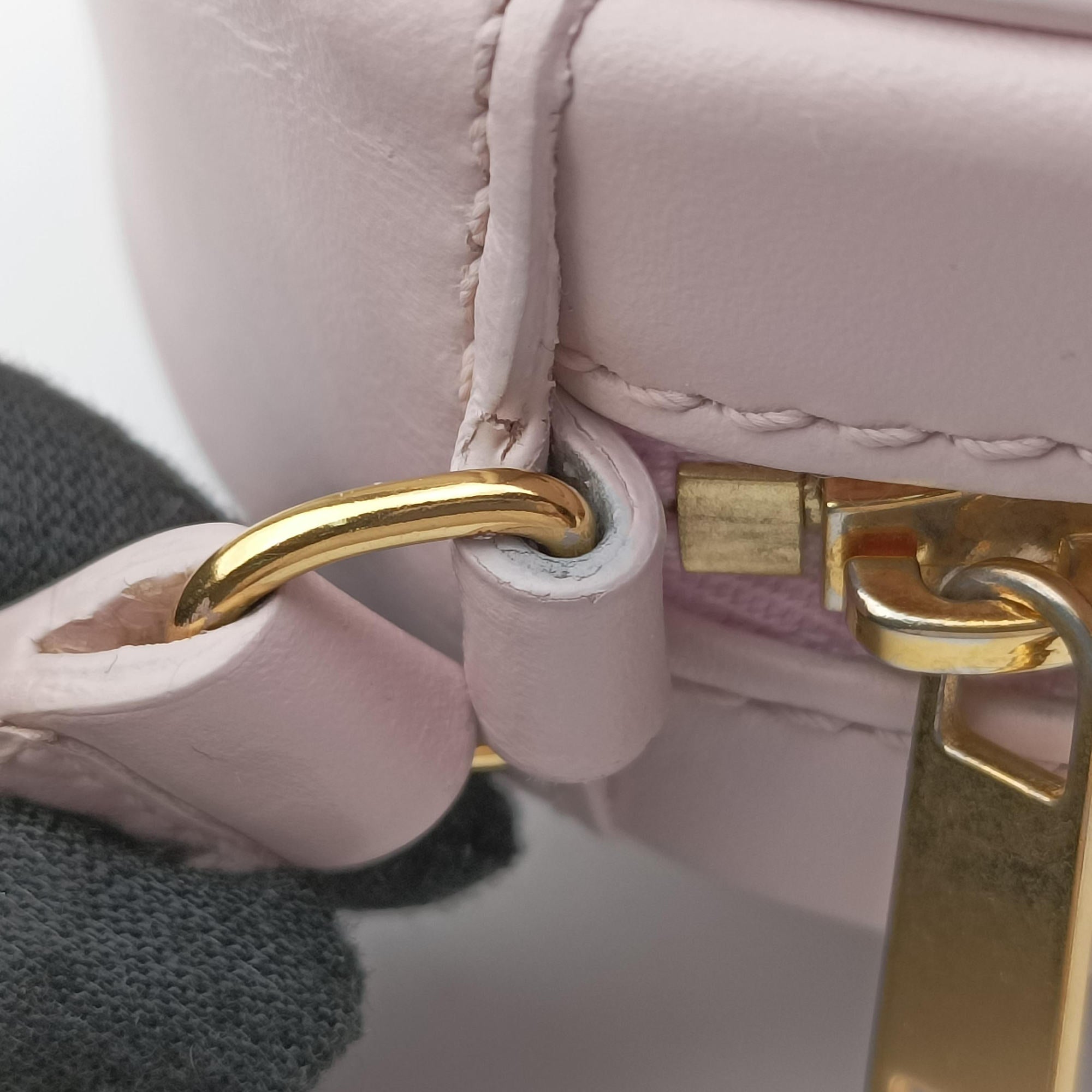 Pre-owned Celine Oval Purse Cuir Triomphe Pink Leather  shoulderbag | stylenewstar