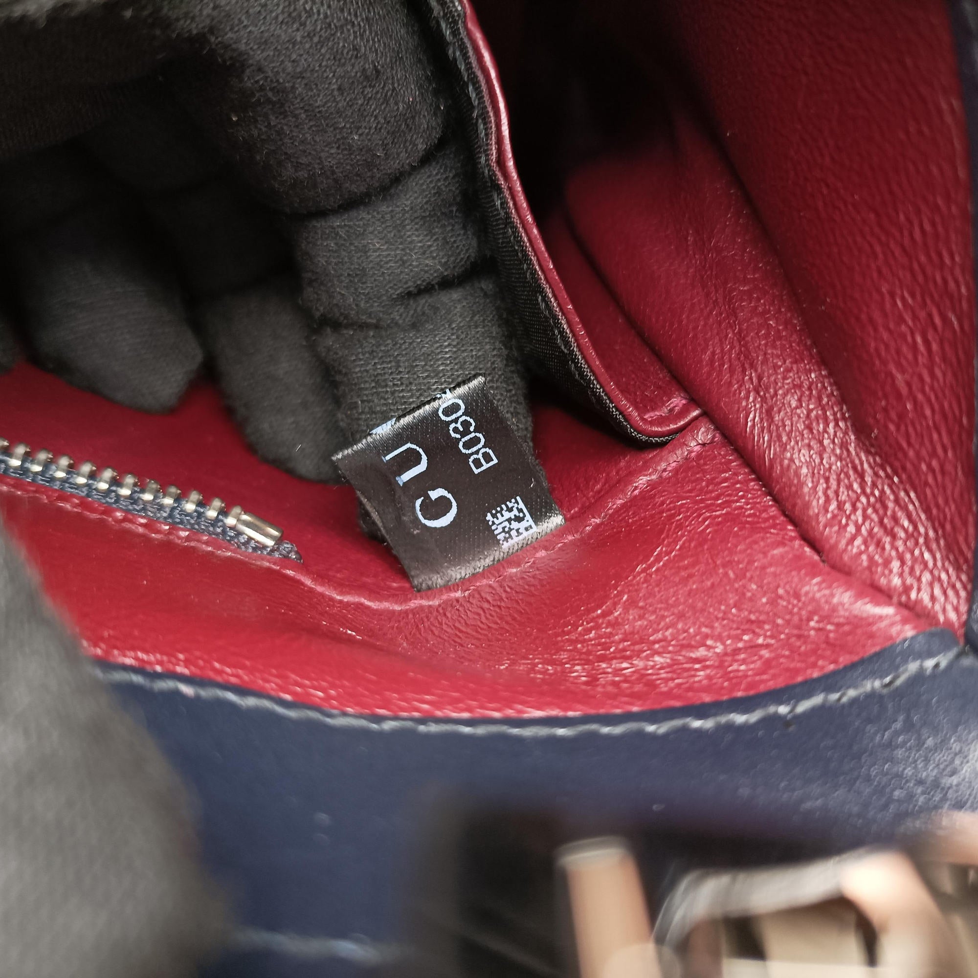 Pre-owned Gucci Zumi Navy × Beige × Bordeaux Leather 569712 shoulderbag | stylenewstar