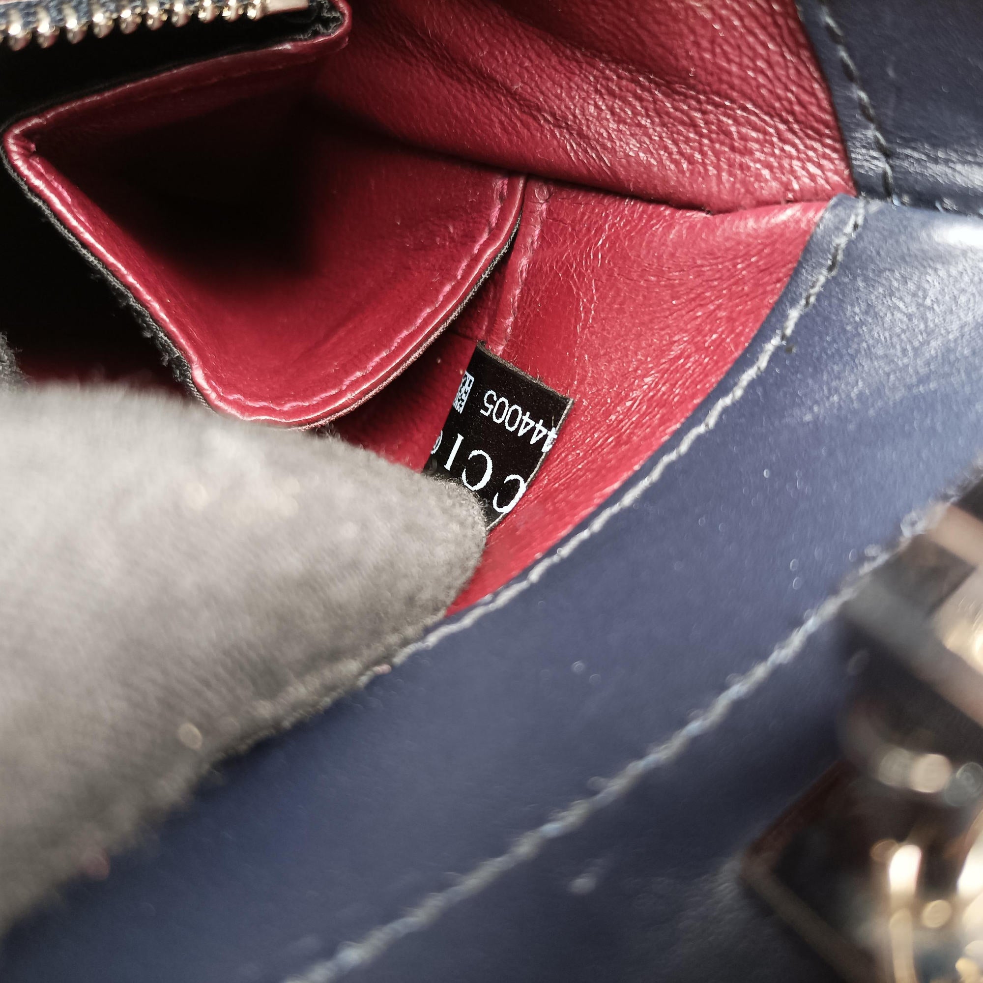 Pre-owned Gucci Zumi Navy × Beige × Bordeaux Leather 569712 shoulderbag | stylenewstar