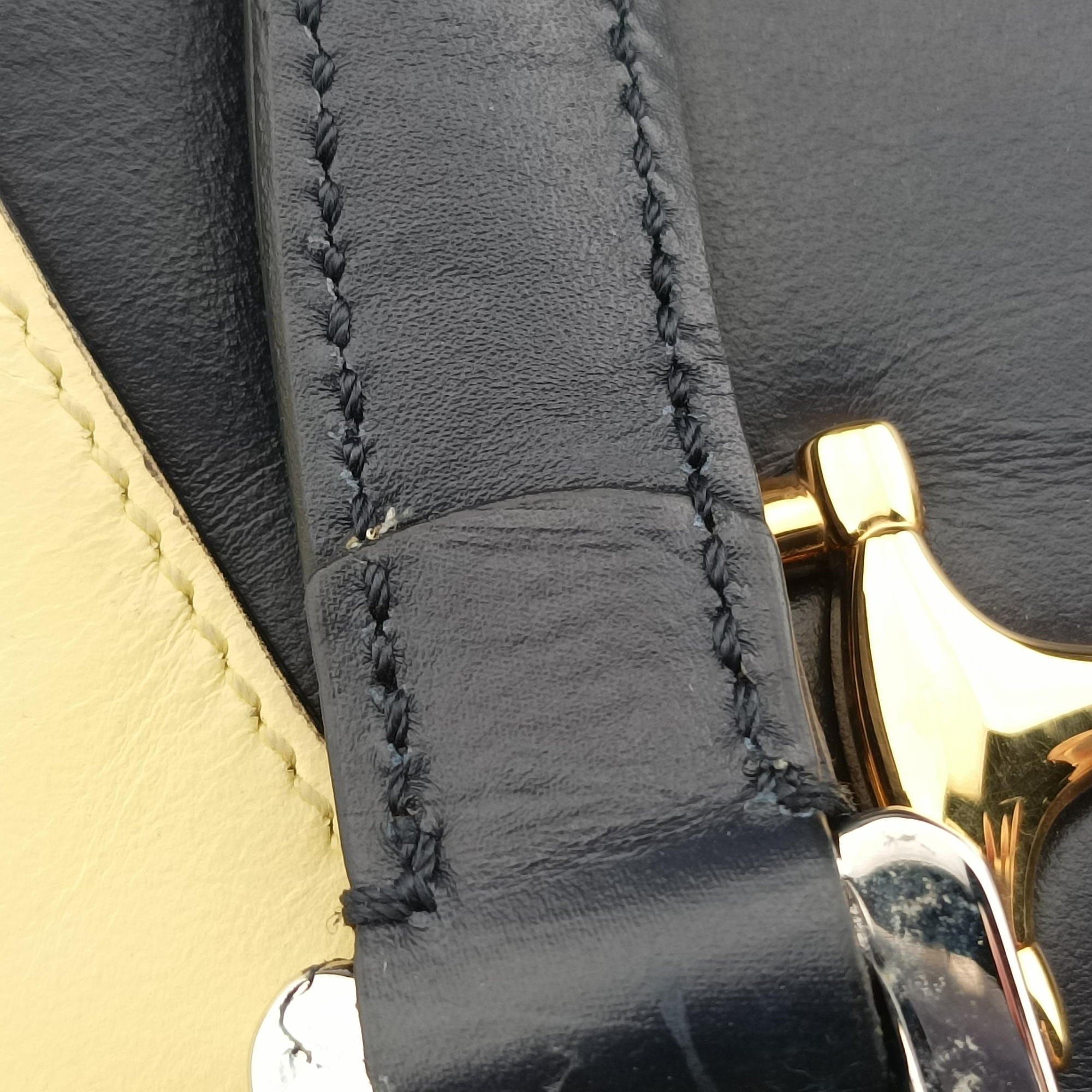 Pre-owned Gucci Zumi Navy × Beige × Bordeaux Leather 569712 shoulderbag | stylenewstar