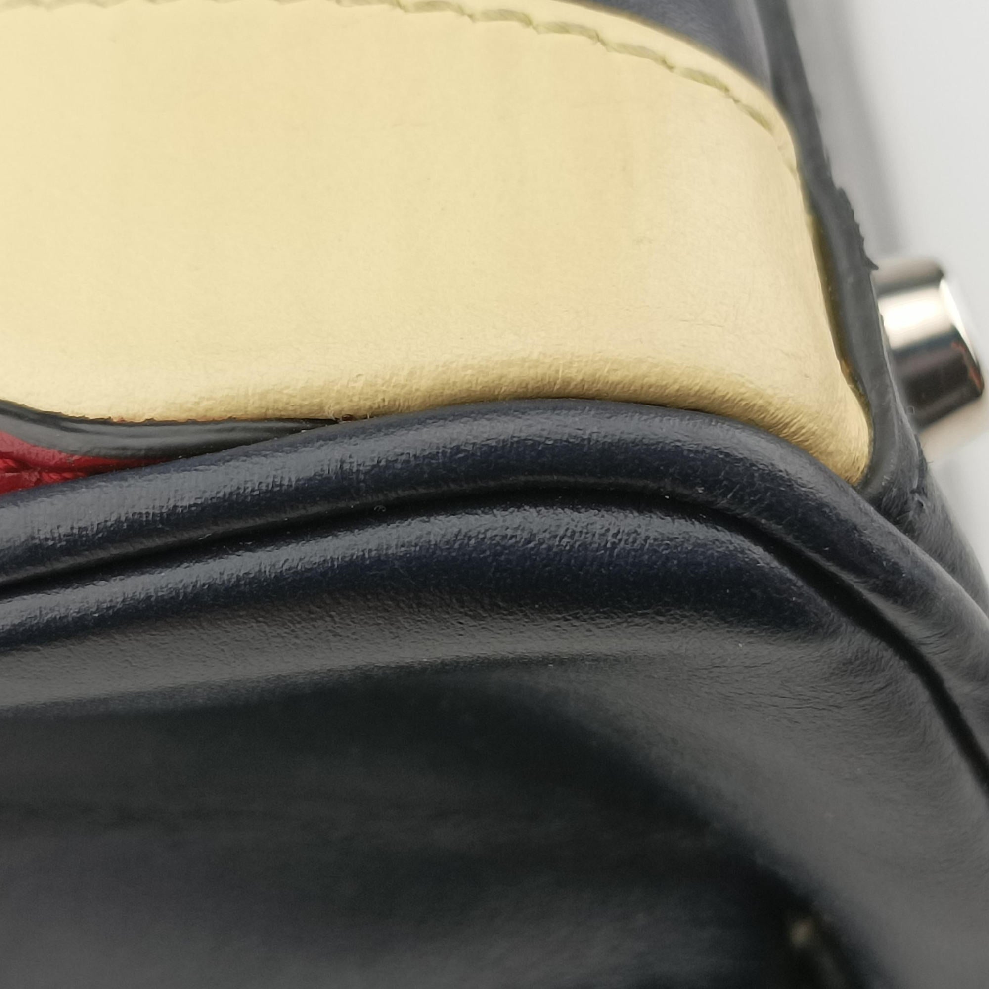 Pre-owned Gucci Zumi Navy × Beige × Bordeaux Leather 569712 shoulderbag | stylenewstar