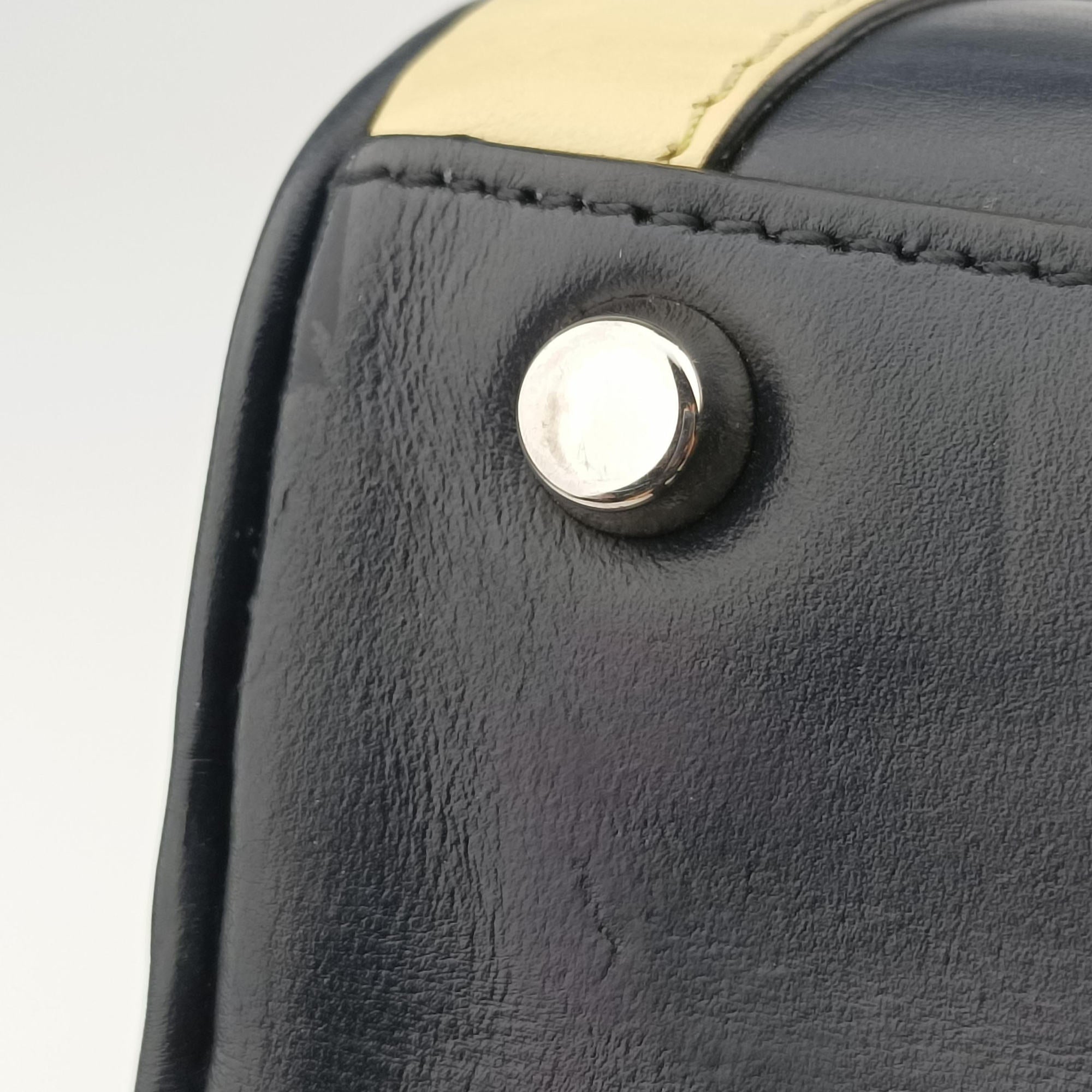 Pre-owned Gucci Zumi Navy × Beige × Bordeaux Leather 569712 shoulderbag | stylenewstar
