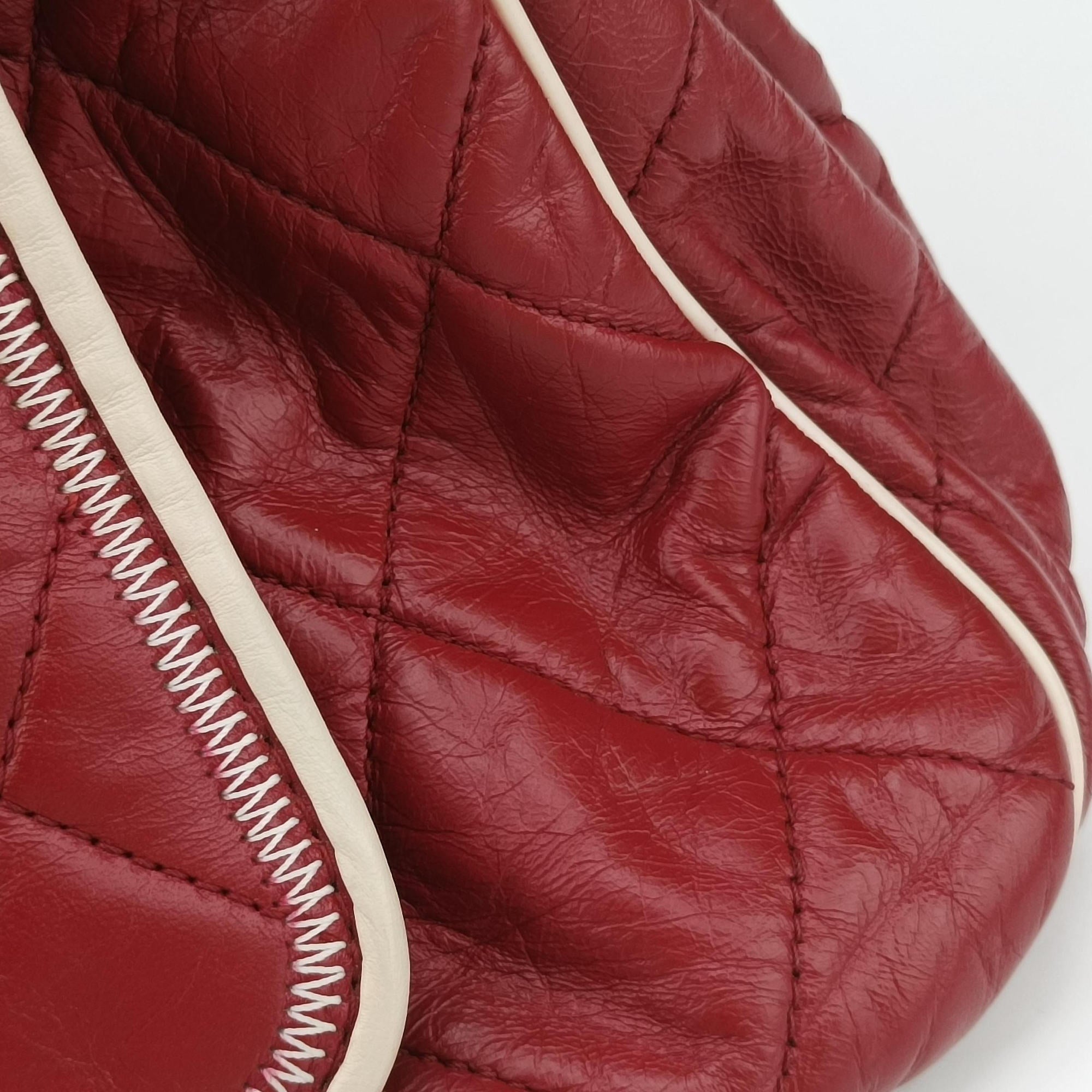 Secondhand Chanel East West Burgundy lambskin×leather A37694 shoulderbag | stylenewstar