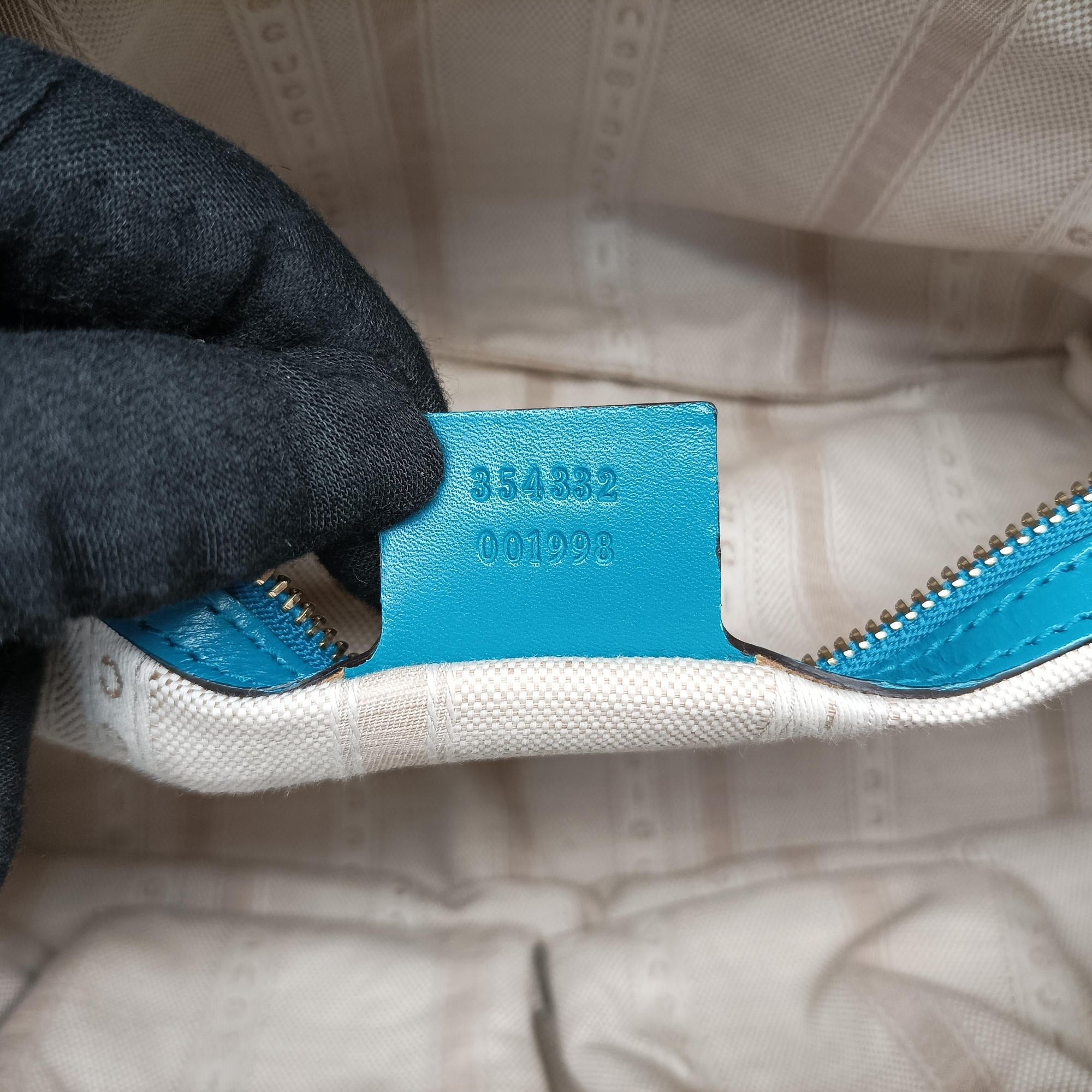 Pre-owned Gucci Bright Diamante Blue Leather 354332 shoulderbag | stylenewstar
