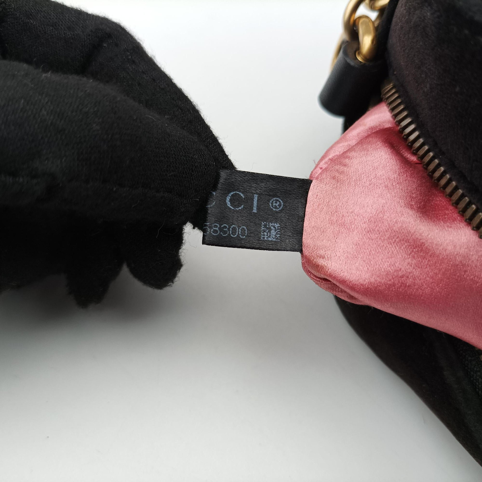 Pre-owned Gucci GG Marmont Black velour 447632 shoulderbag | stylenewstar