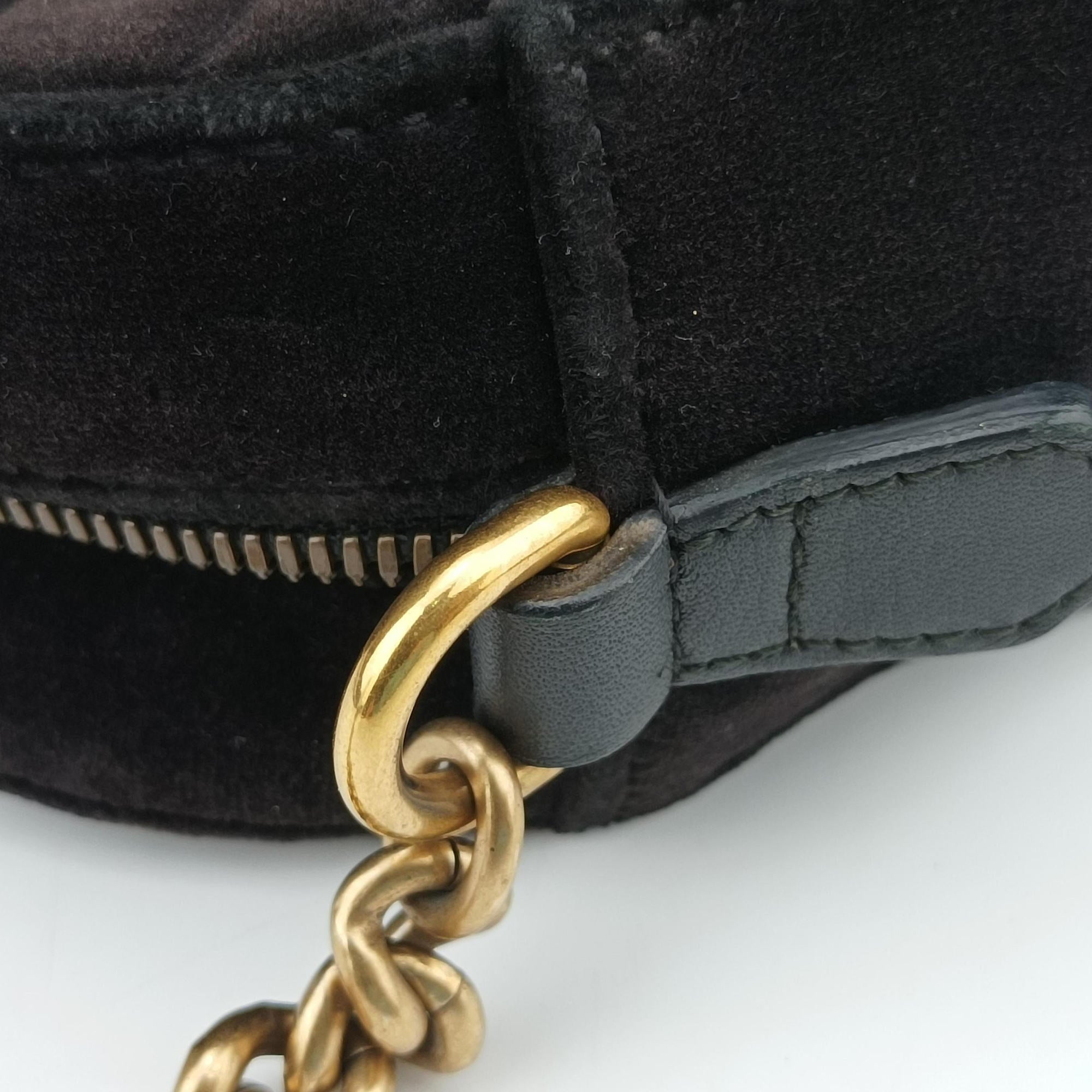 Pre-owned Gucci GG Marmont Black velour 447632 shoulderbag | stylenewstar