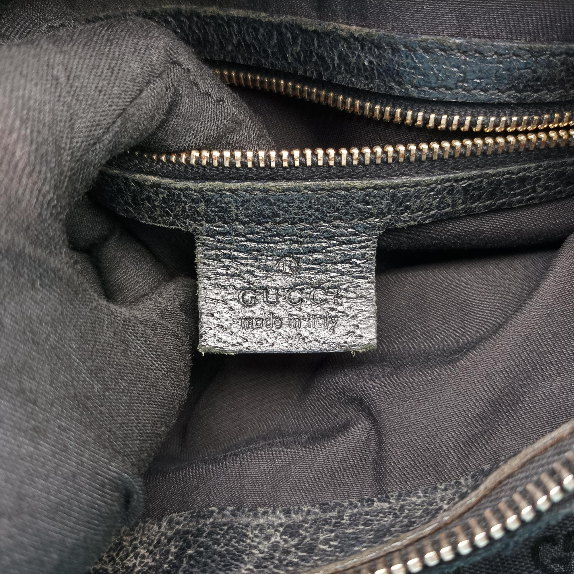 Pre-owned Gucci Hobo Black canvas 145826 shoulderbag | stylenewstar