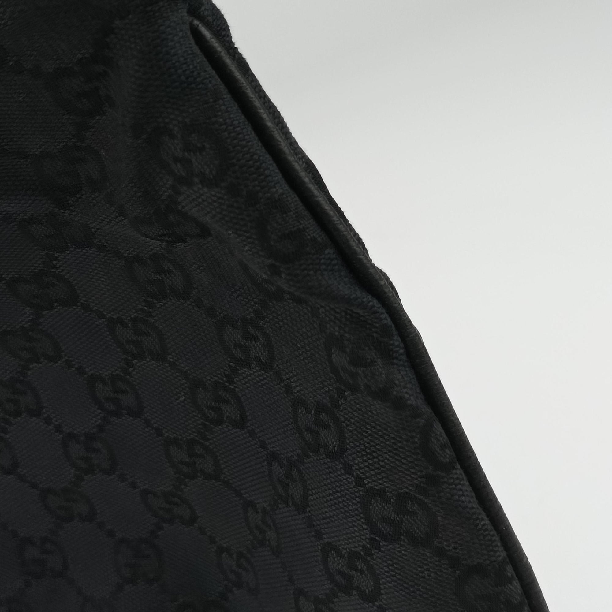 Pre-owned Gucci Hobo Black canvas 145826 shoulderbag | stylenewstar