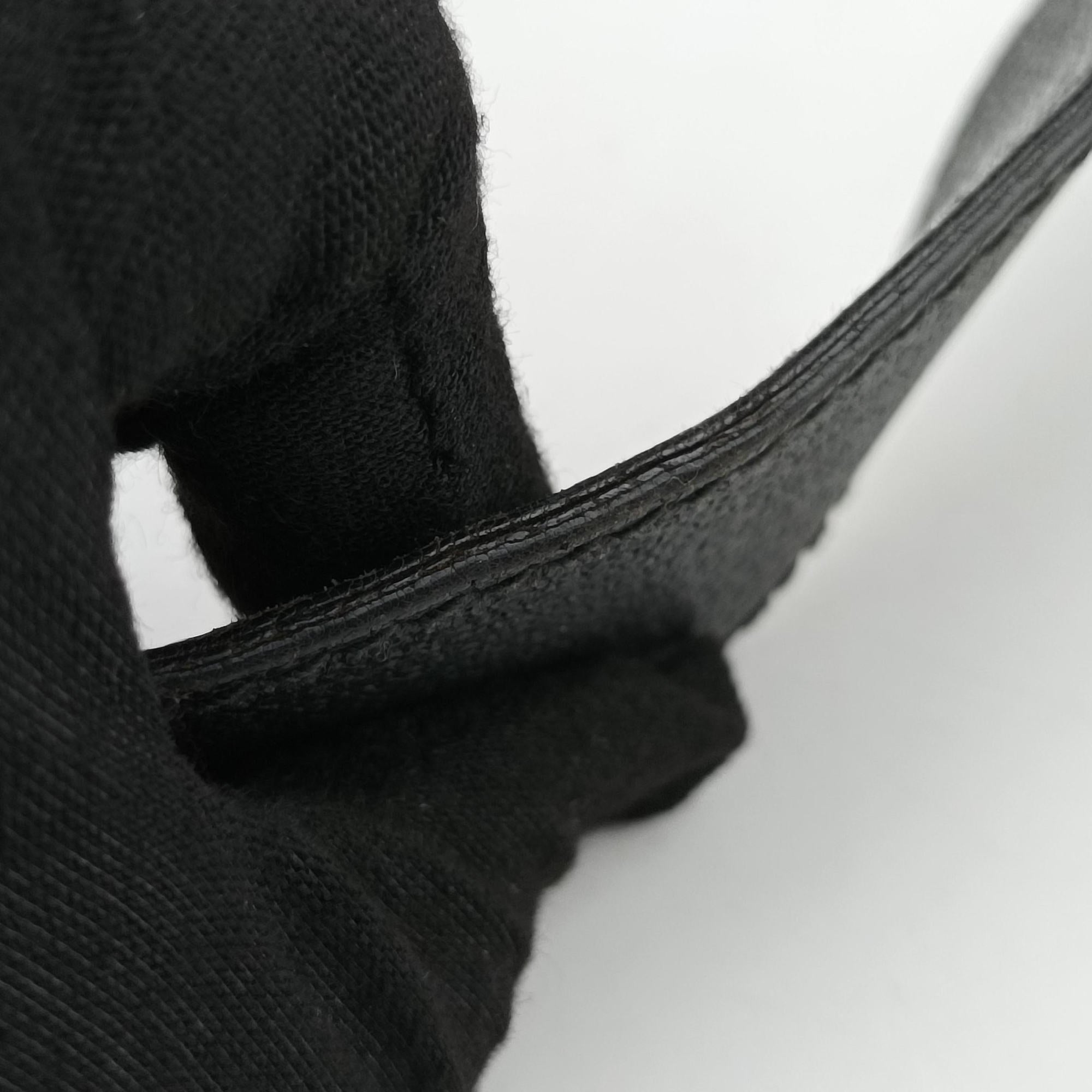 Pre-owned Gucci Hobo Black canvas 145826 shoulderbag | stylenewstar