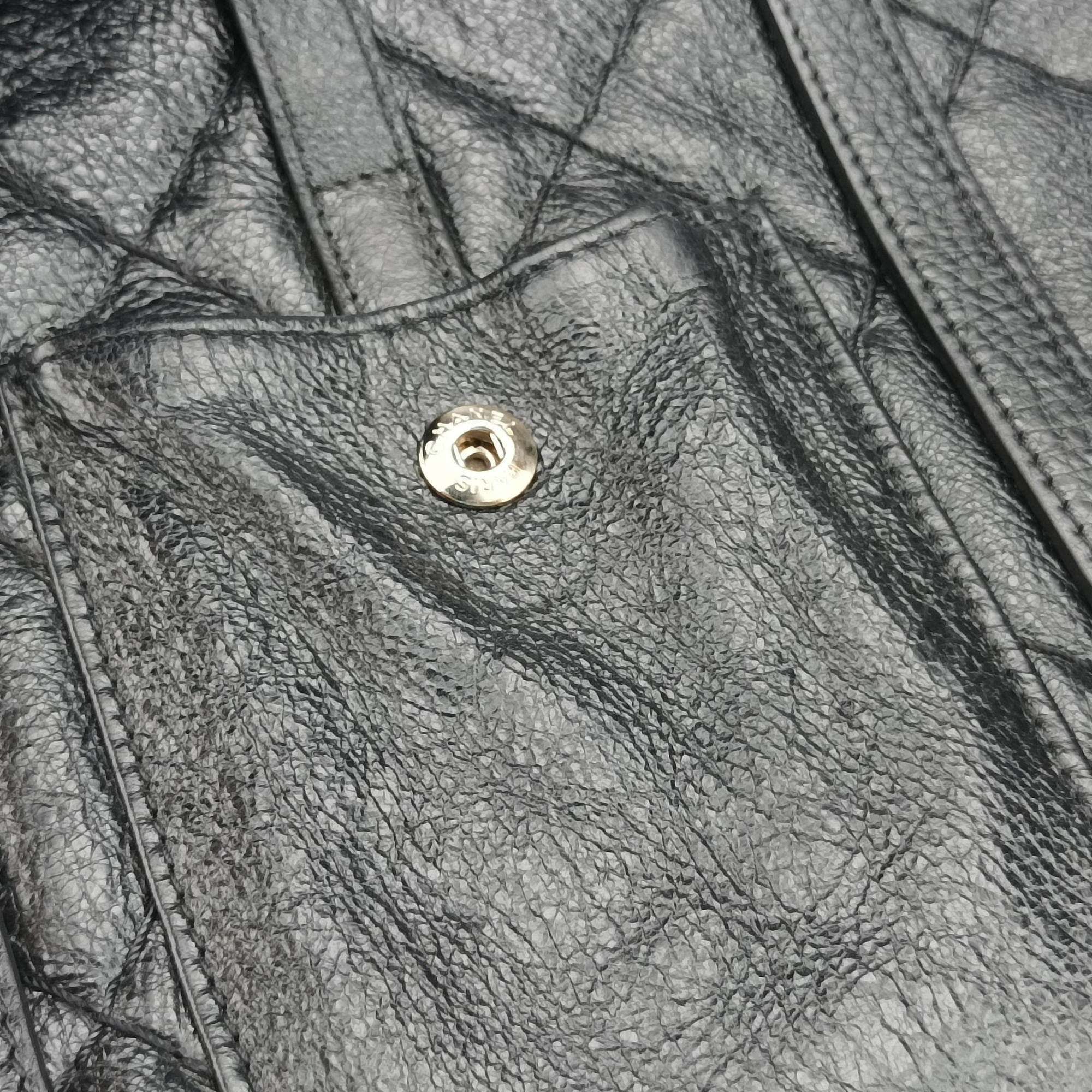 Pre-owned Chanel Matelasse Black Leather  shoulderbag | stylenewstar