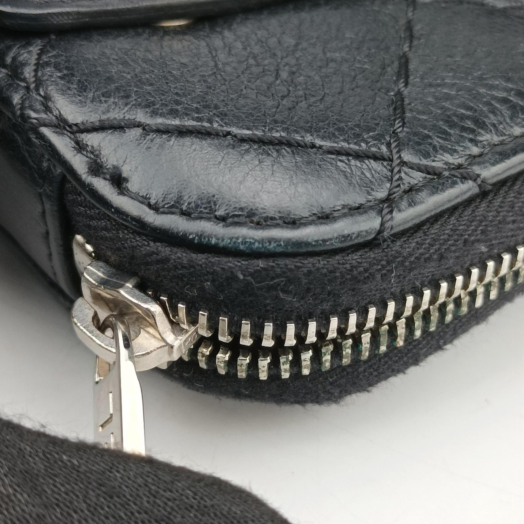 Pre-owned Chanel Matelasse Black Leather  shoulderbag | stylenewstar