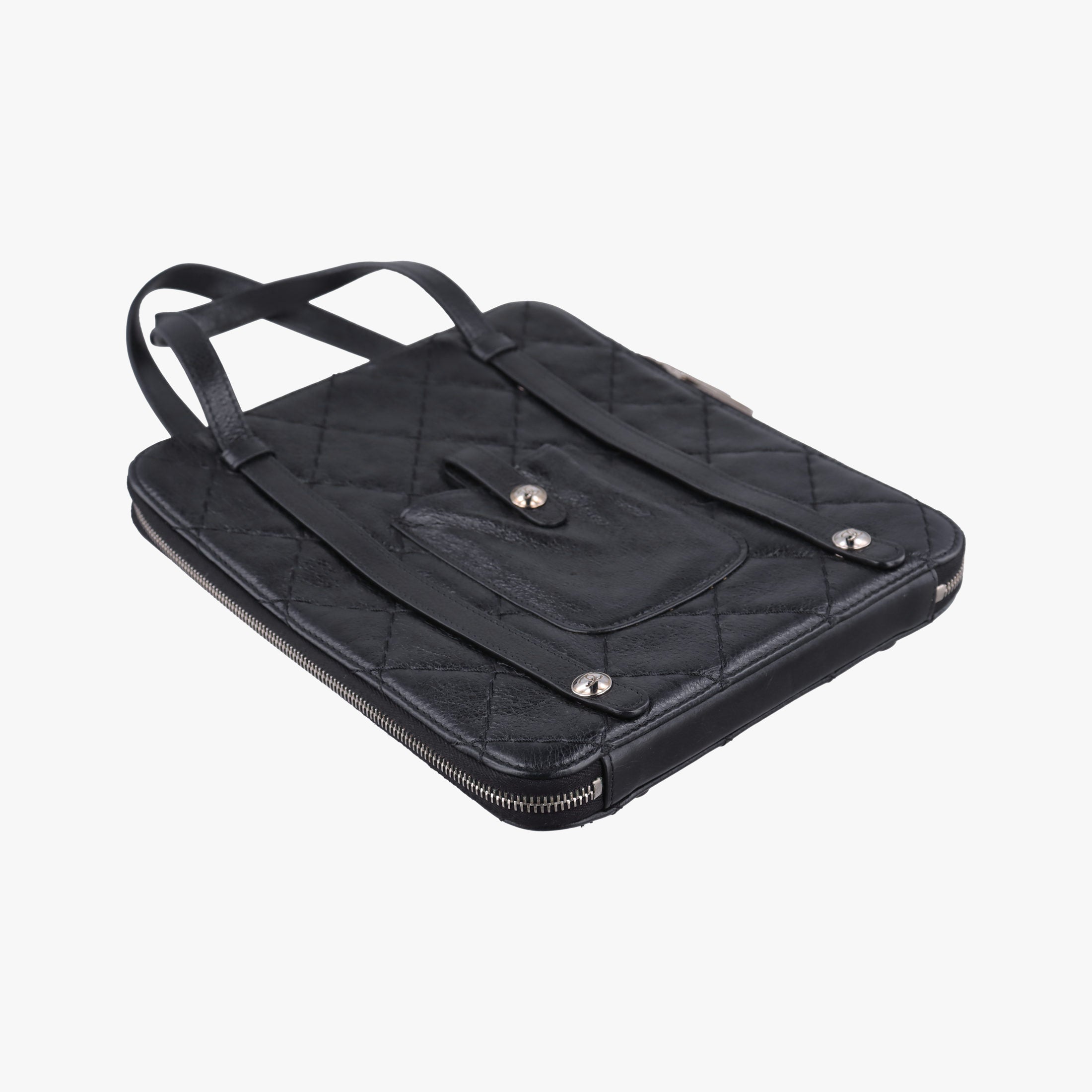 Pre-owned Chanel Matelasse Black Leather  shoulderbag | stylenewstar