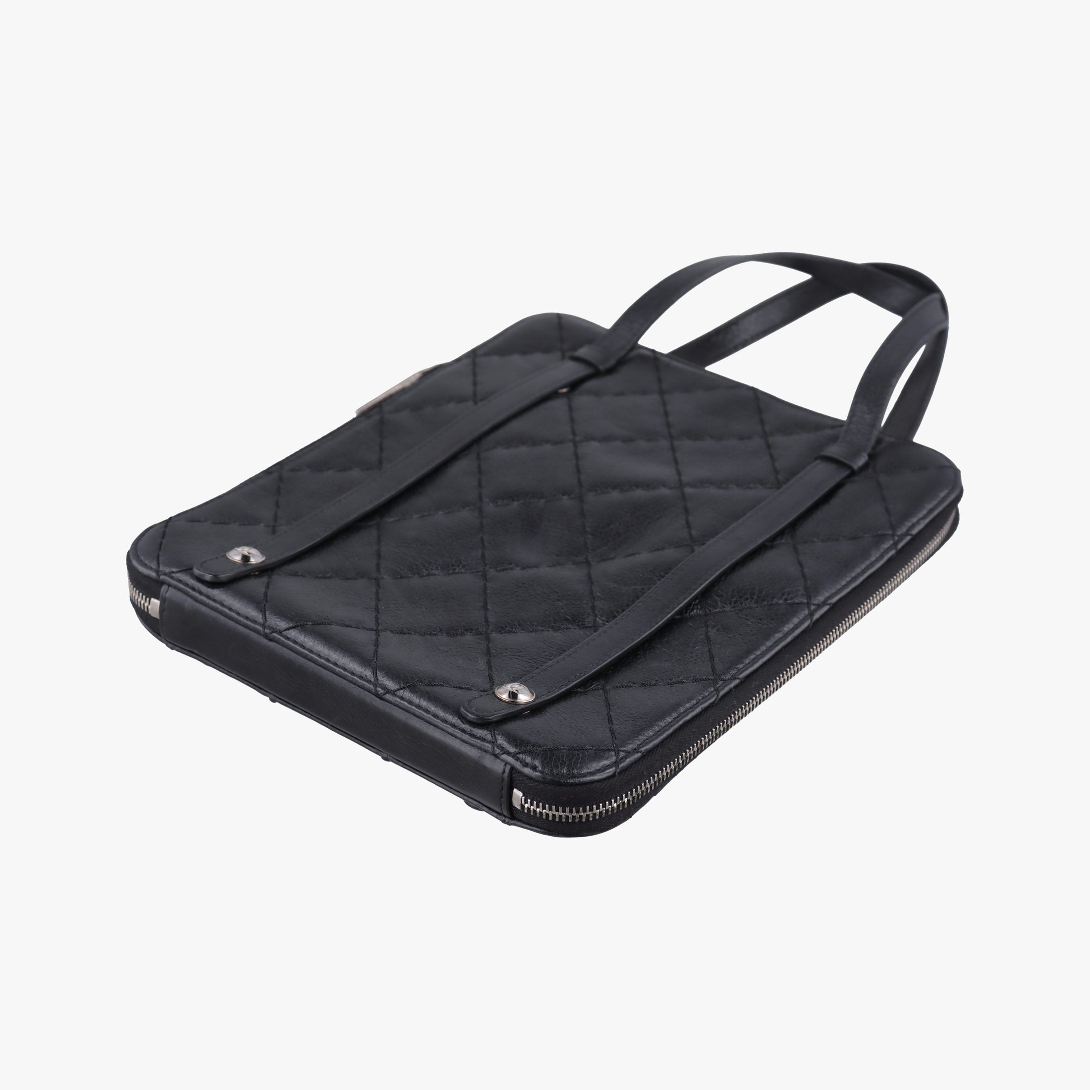 Pre-owned Chanel Matelasse Black Leather  shoulderbag | stylenewstar
