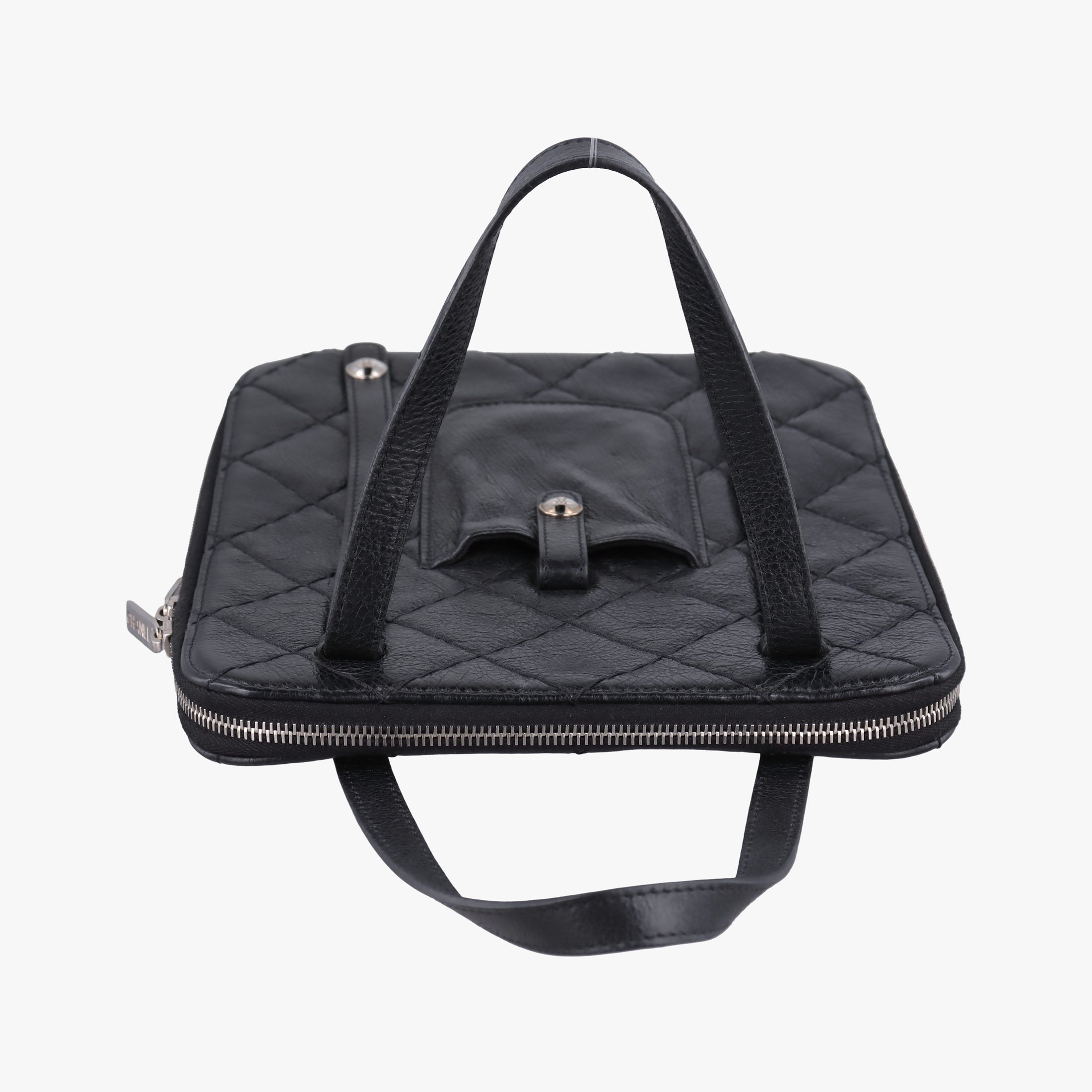 Pre-owned Chanel Matelasse Black Leather  shoulderbag | stylenewstar