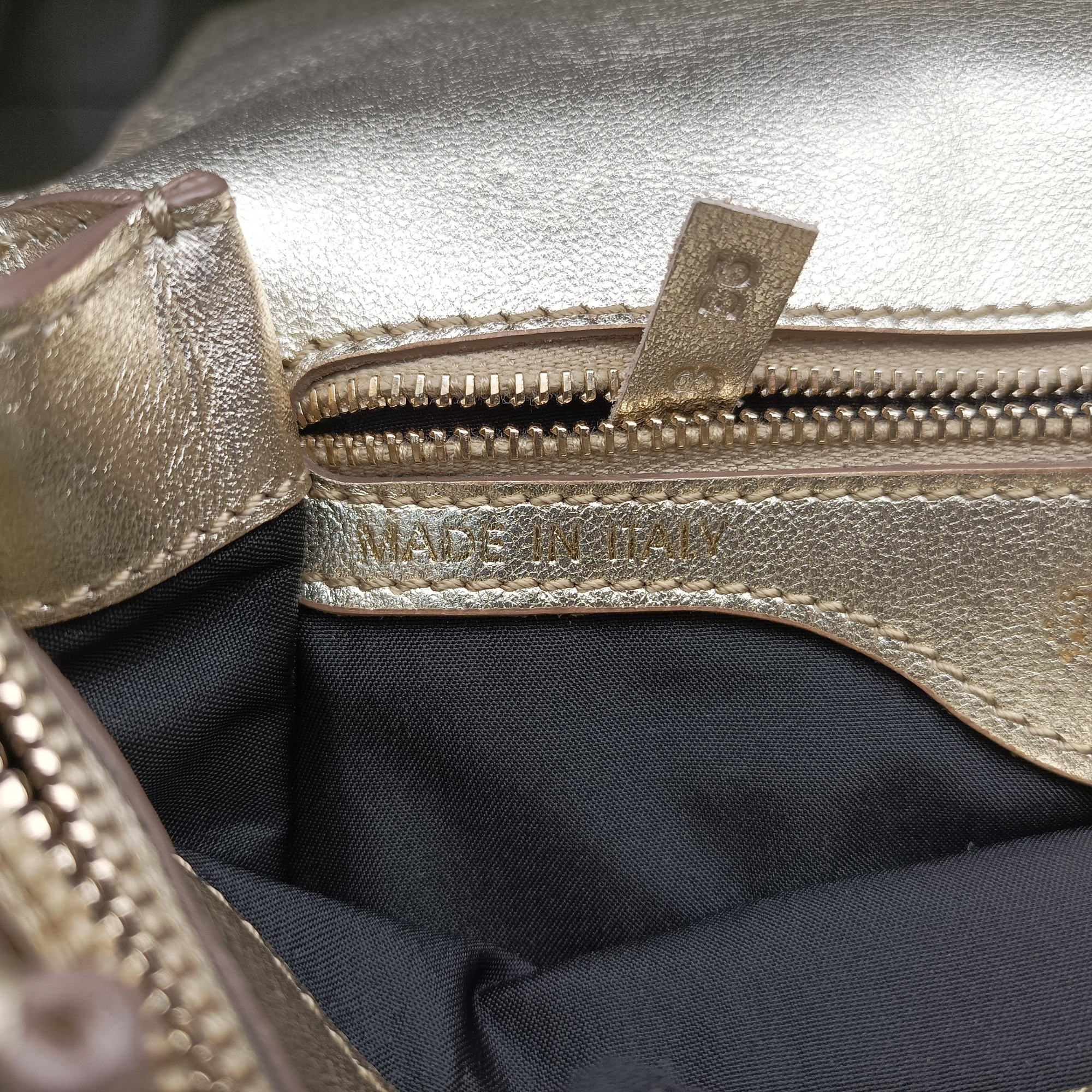 Secondhand TODS Double T Golden Leather  shoulderbag | stylenewstar