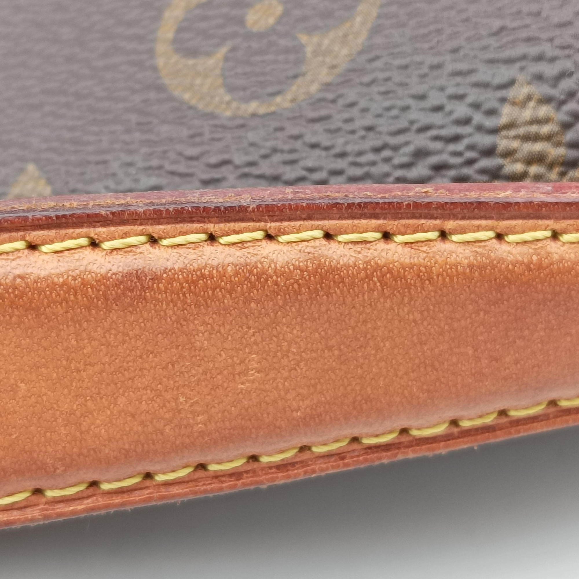 Pre-owned Louis Vuitton Pochette Metis MM Brown Monogram Canvas M44875 shoulderbag | stylenewstar