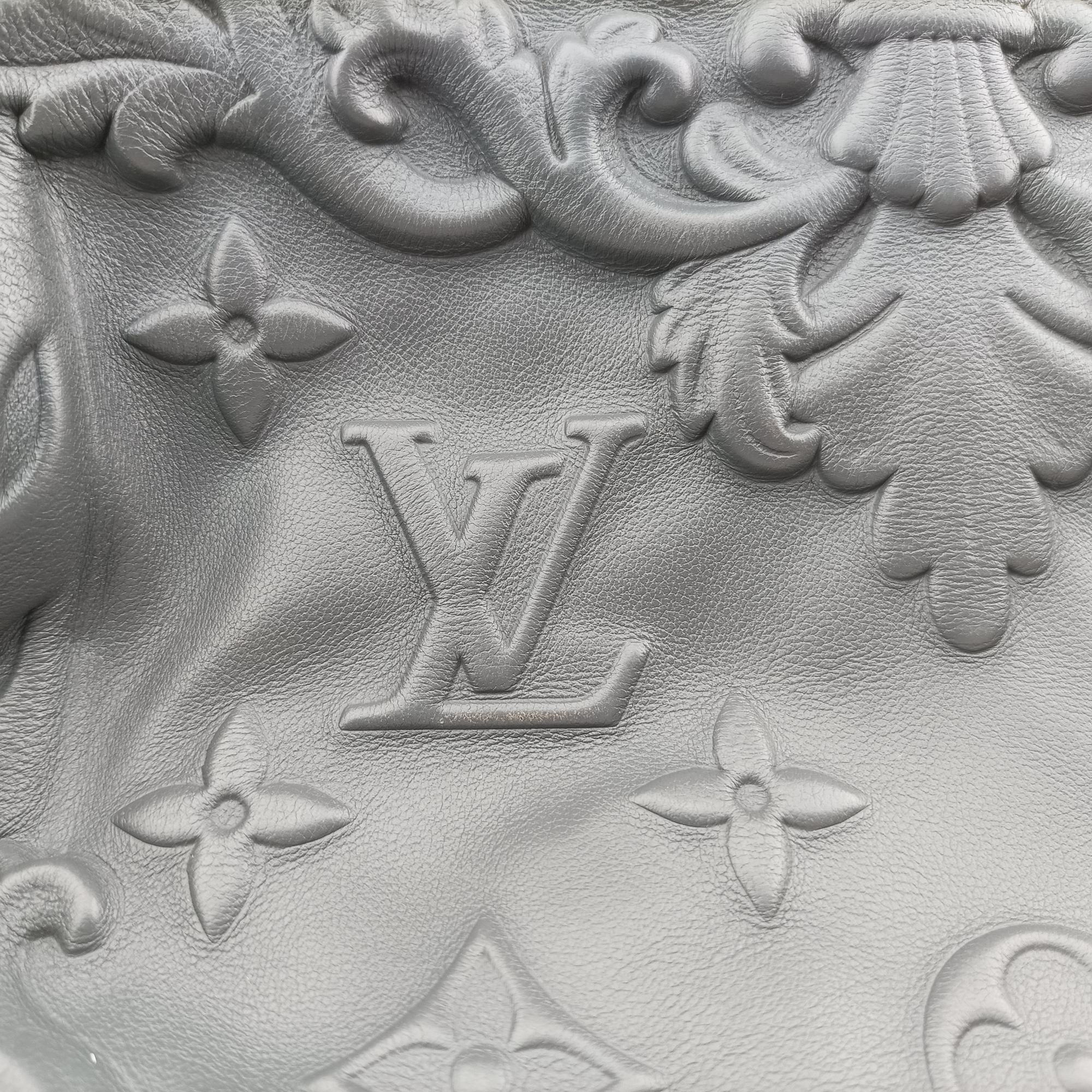 Pre-owned Louis Vuitton Versailles Ornament City Keepall Dark Shadow Gray Debossed Monogram M21835 shoulderbag | stylenewstar