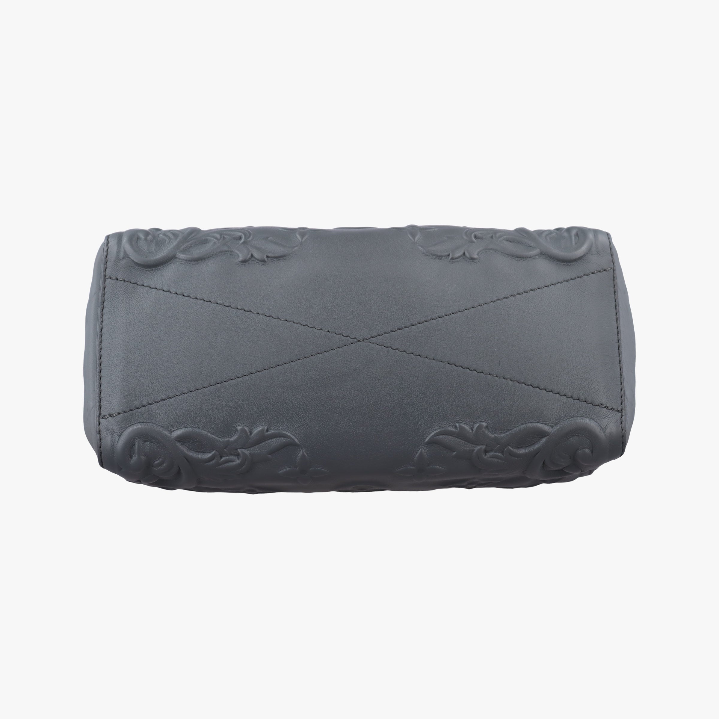 Pre-owned Louis Vuitton Versailles Ornament City Keepall Dark Shadow Gray Debossed Monogram M21835 shoulderbag | stylenewstar
