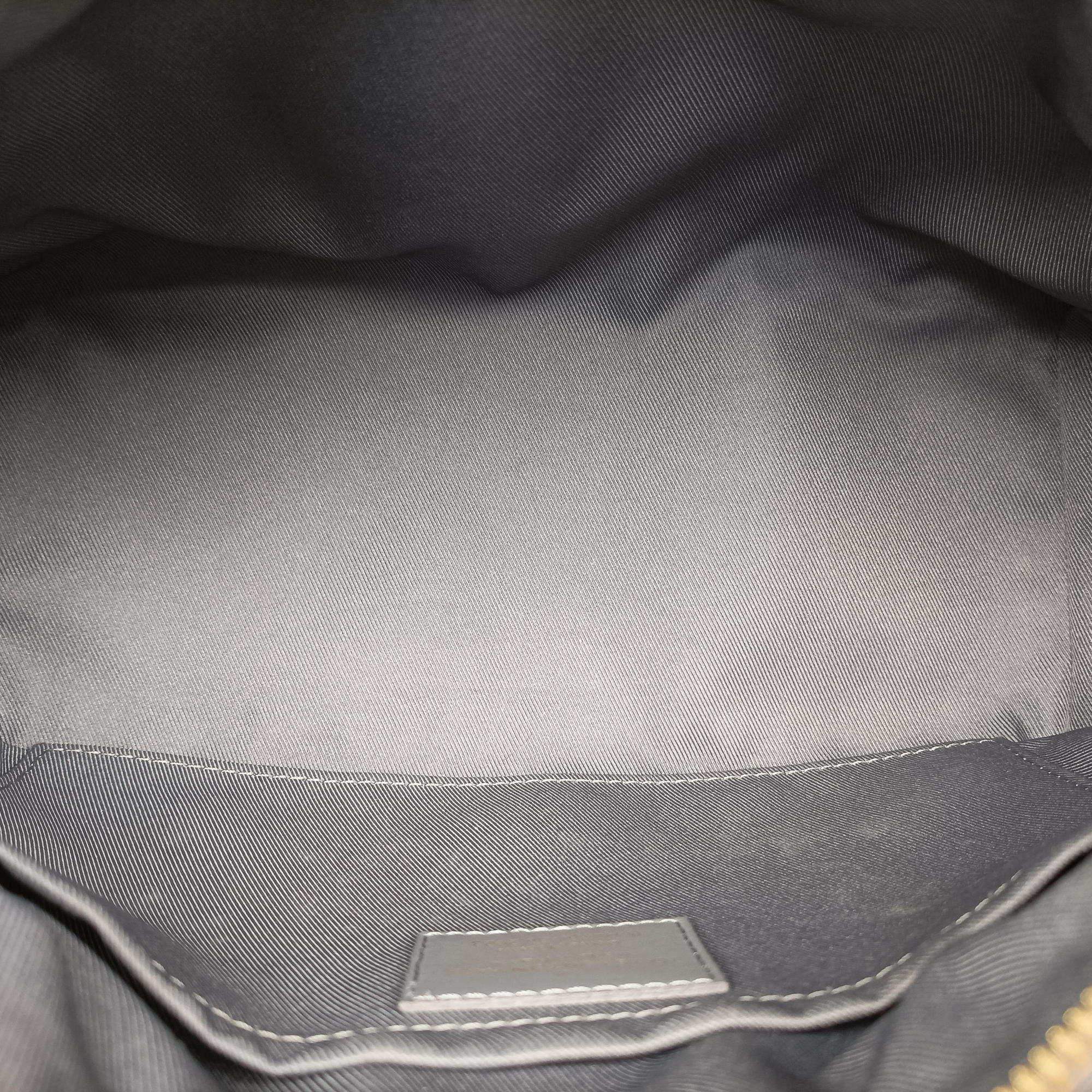 Pre-owned Louis Vuitton Versailles Ornament City Keepall Dark Shadow Gray Debossed Monogram M21835 shoulderbag | stylenewstar