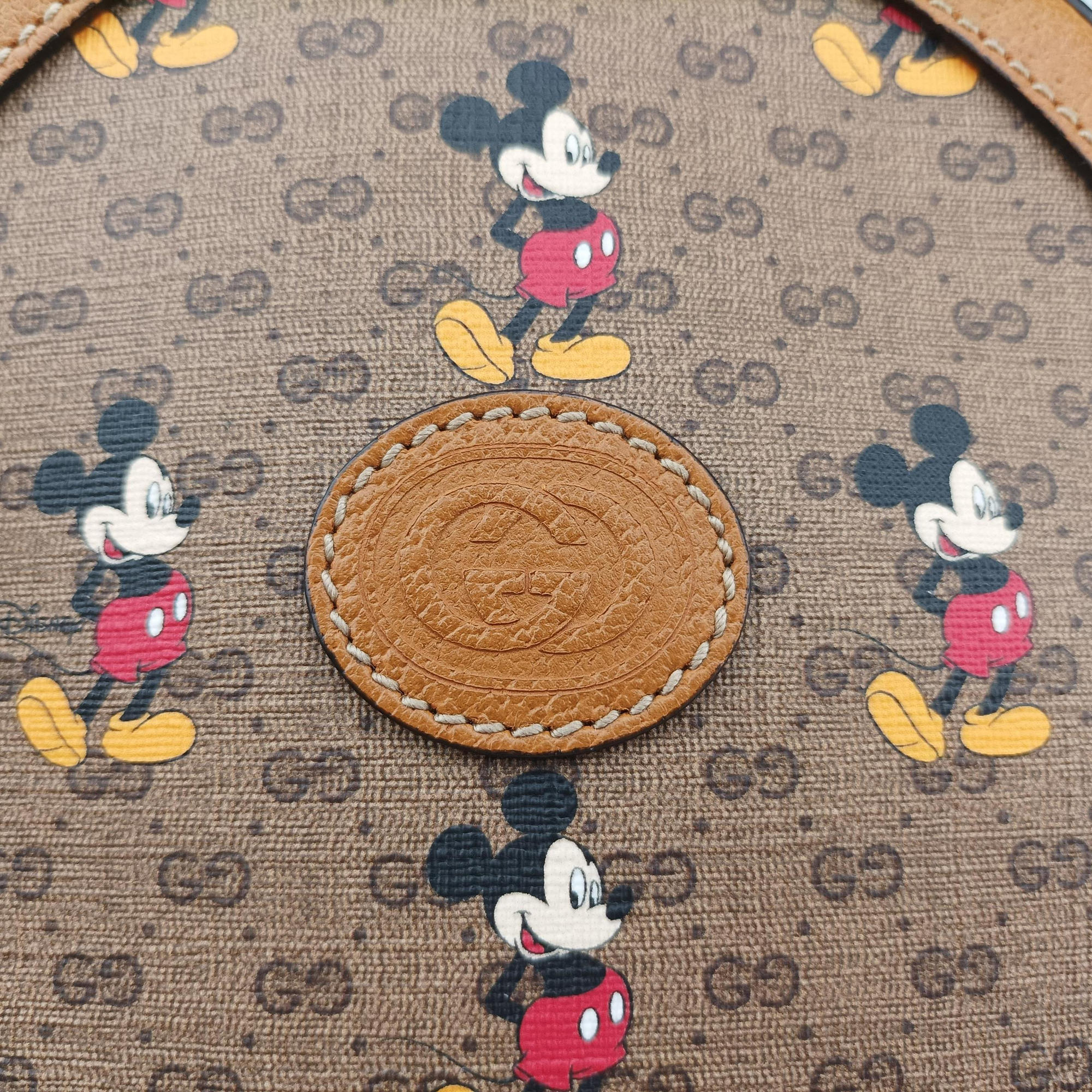 Pre-owned Gucci DISNEY Collaboration Mickey Mouse Brown×multicolor PVC coated canvas×leather 603938 shoulderbag | stylenewstar