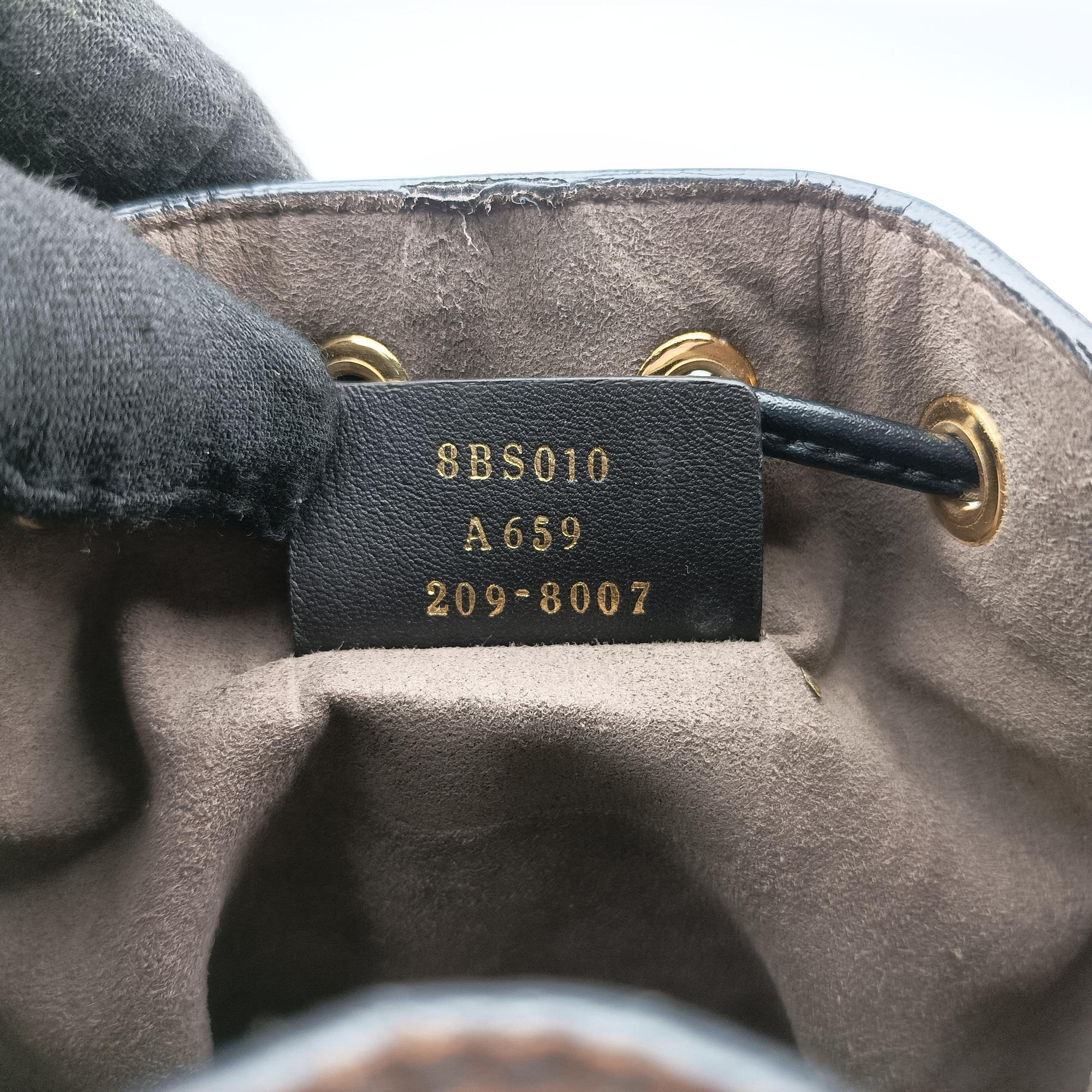Pre-owned Fendi Mon Tresor Mini Bucket Brown Leather 8BS010/8AV105 shoulderbag | stylenewstar