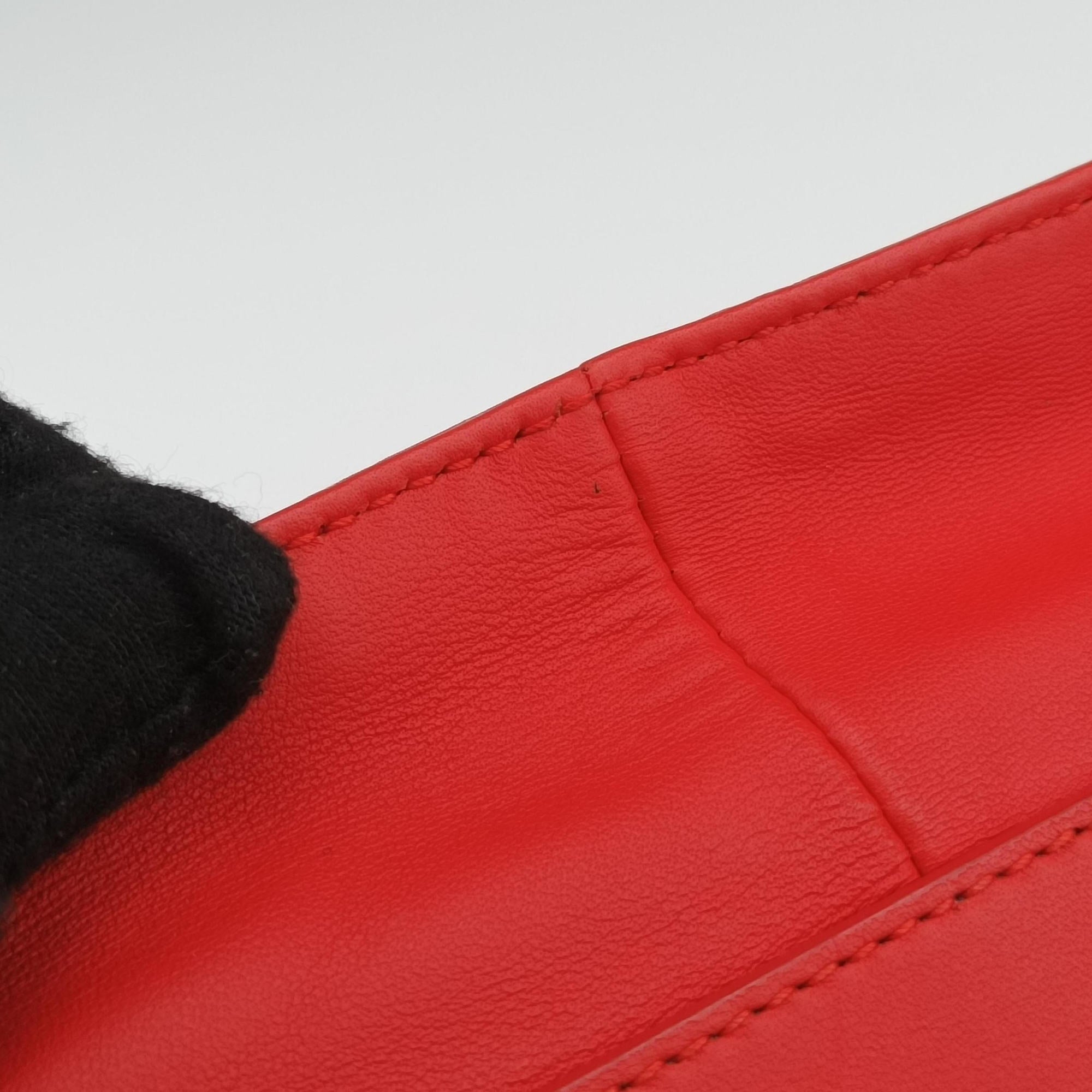 Pre-owned Bottega Veneta Intrecciato Rialto Red lambskin  shoulderbag | stylenewstar