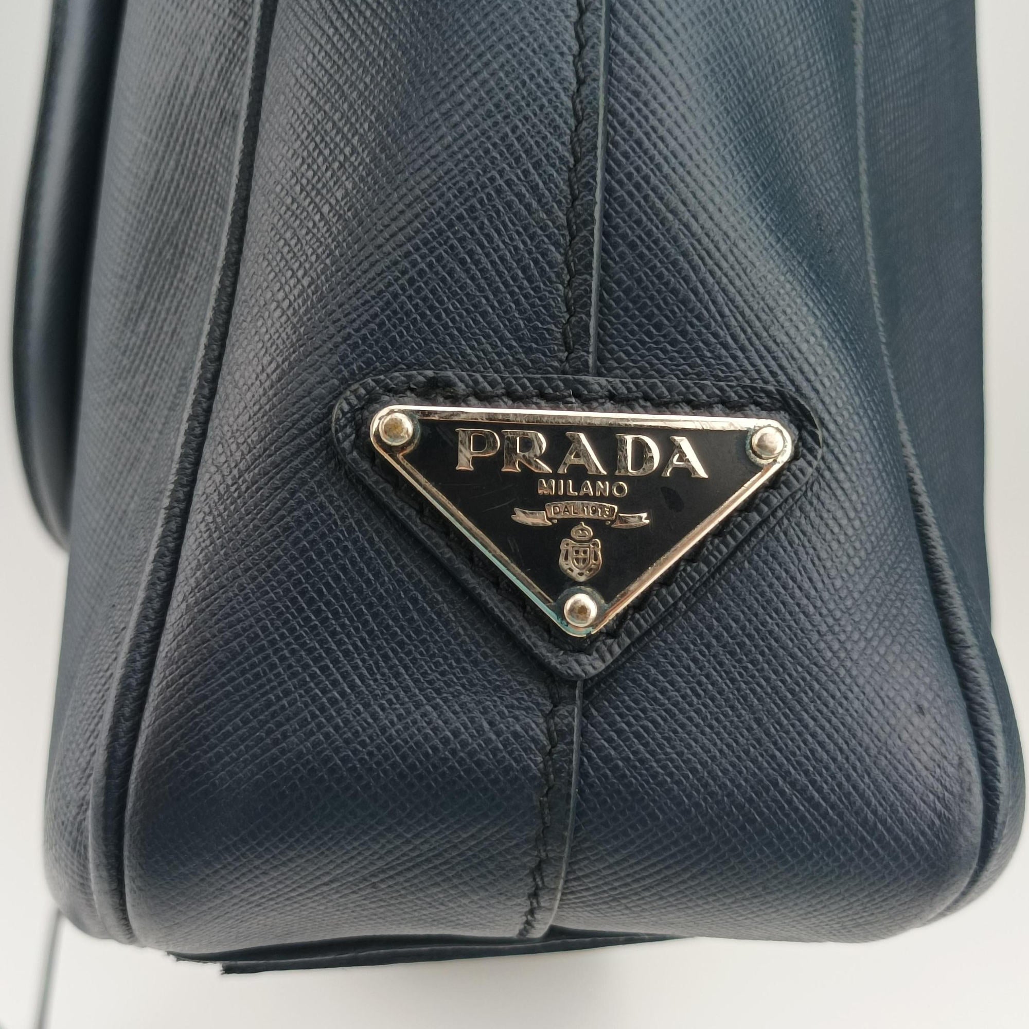 Pre-owned Prada business bag briefcase Navy SAFFIANO Leather 2VE363 handbag | stylenewstar