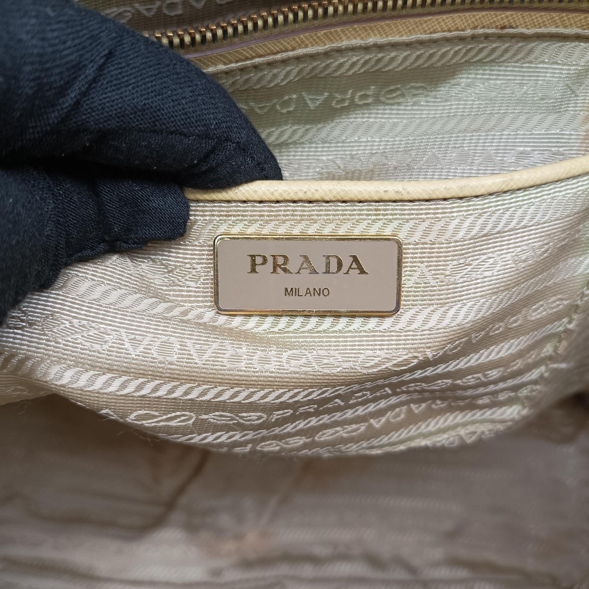 Secondhand Prada Tote bag YellowxWhite Saffiano leather  handbag | stylenewstar