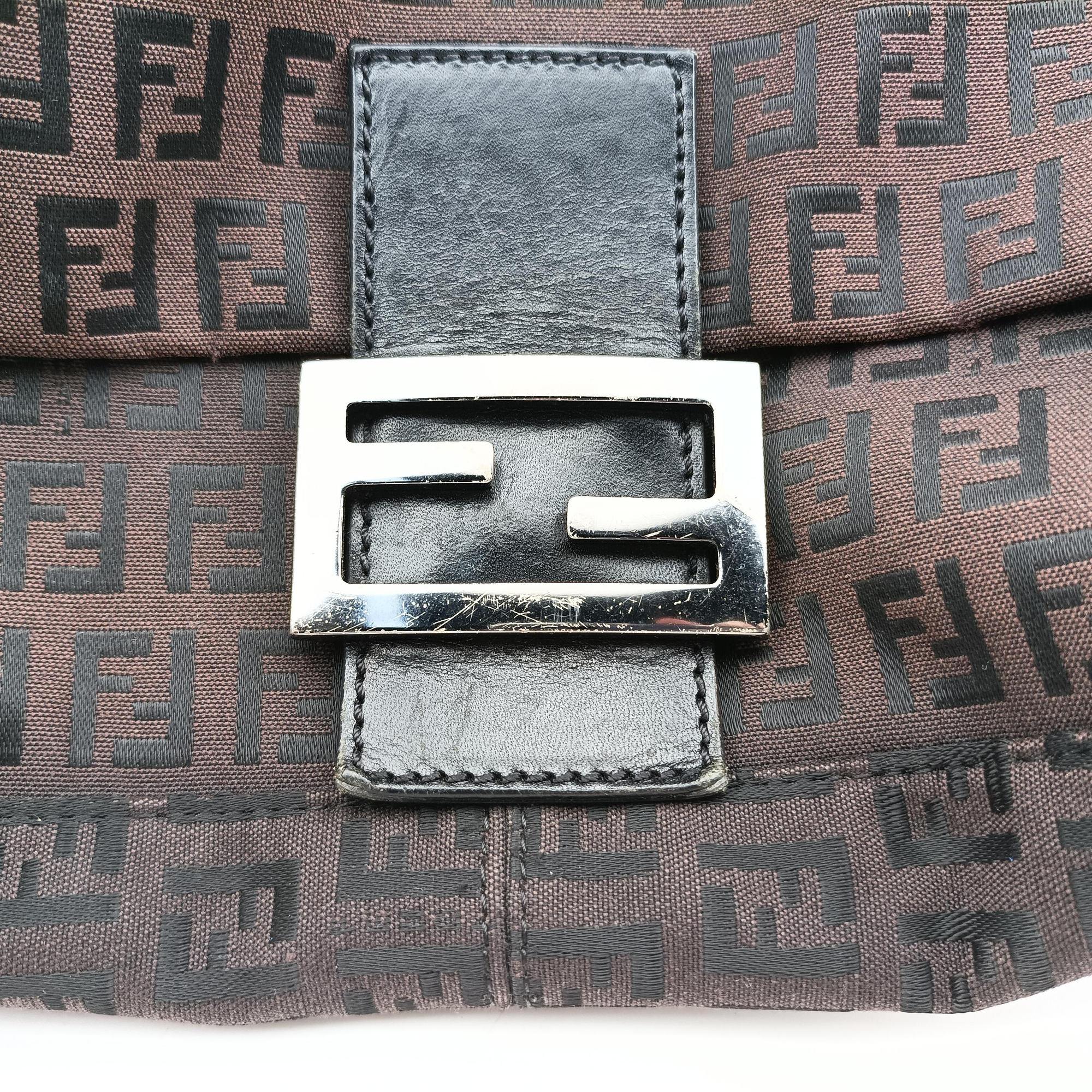 Secondhand Fendi Baguette Zucchino Brown canvas 8BR001 shoulderbag | stylenewstar