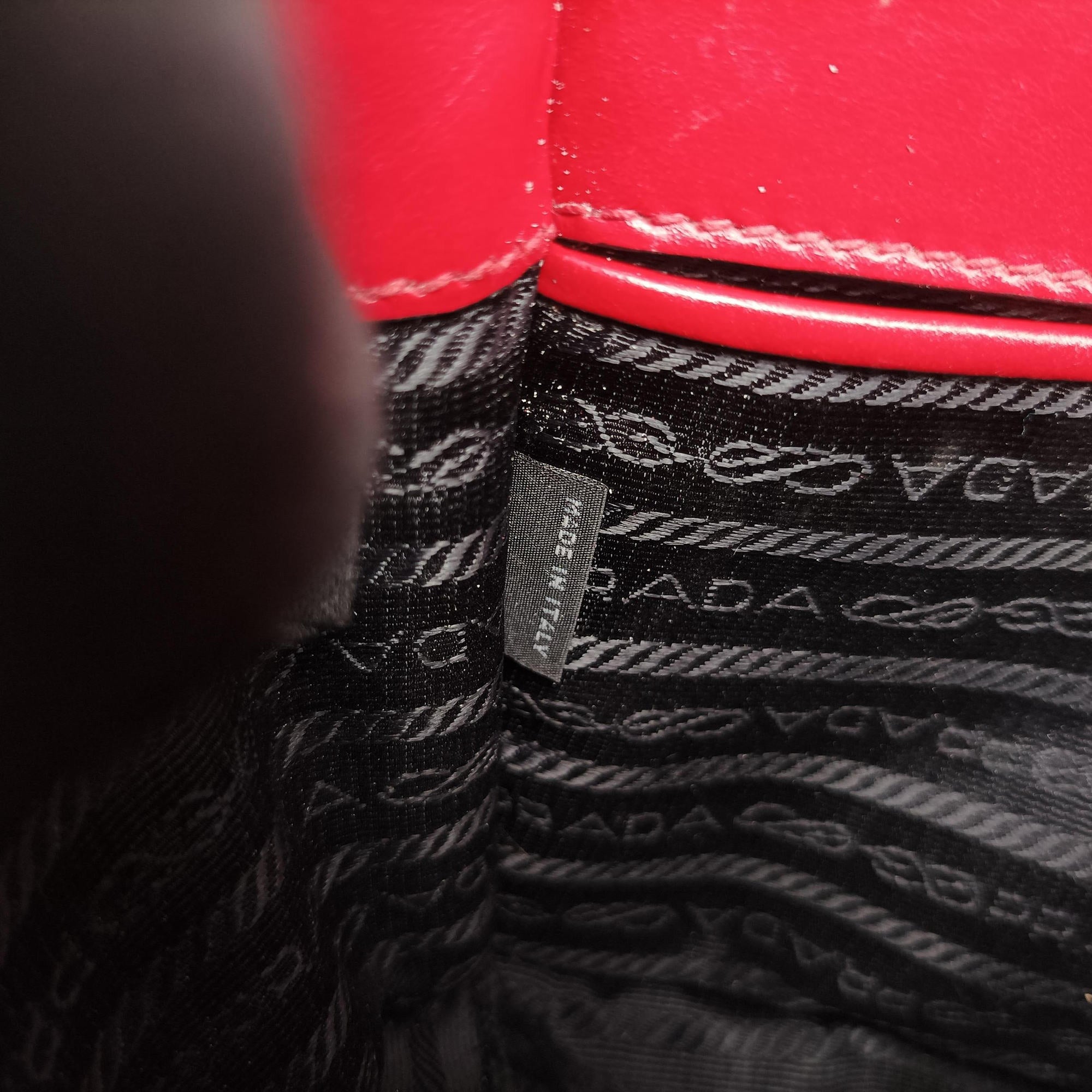 Vintage Prada Triangle Logo Red SAFFIANO Leather 1BD200 shoulderbag | stylenewstar