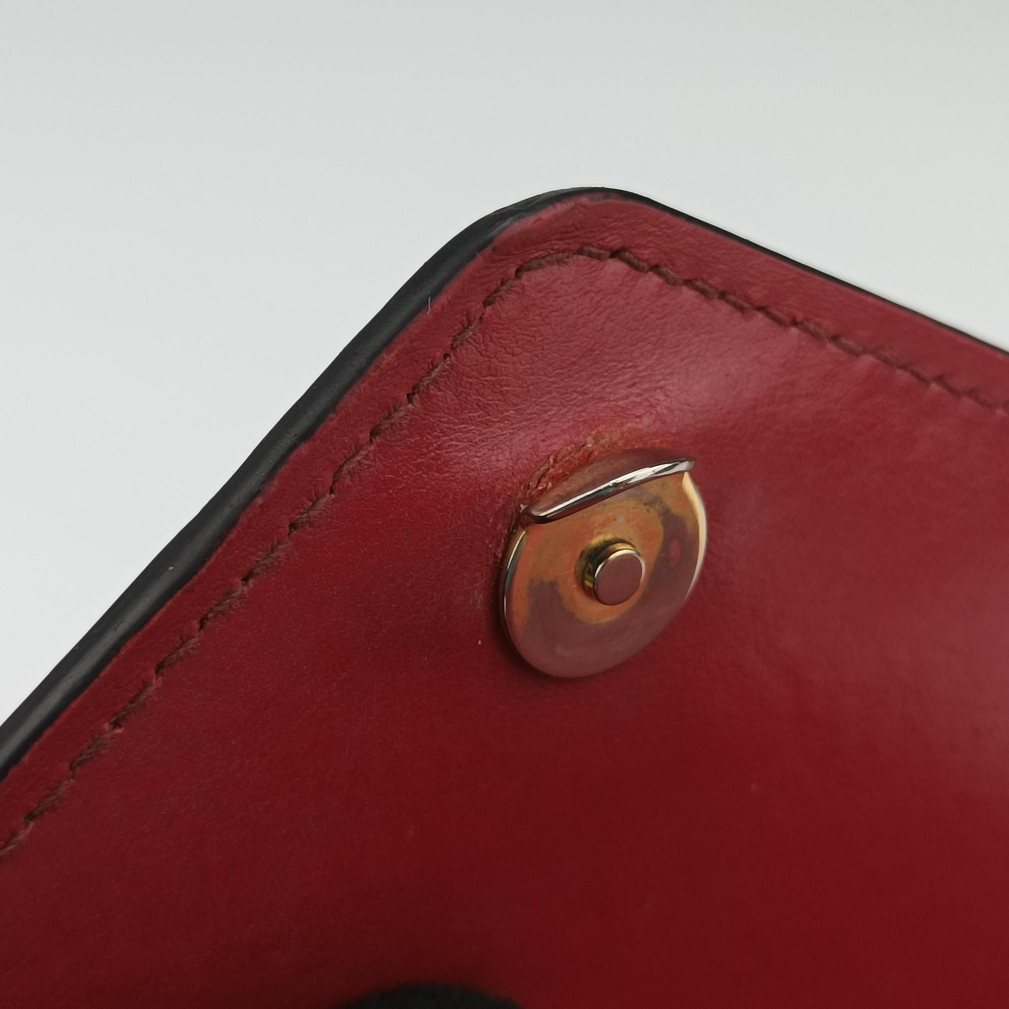 Vintage Prada Triangle Logo Red SAFFIANO Leather 1BD200 shoulderbag | stylenewstar