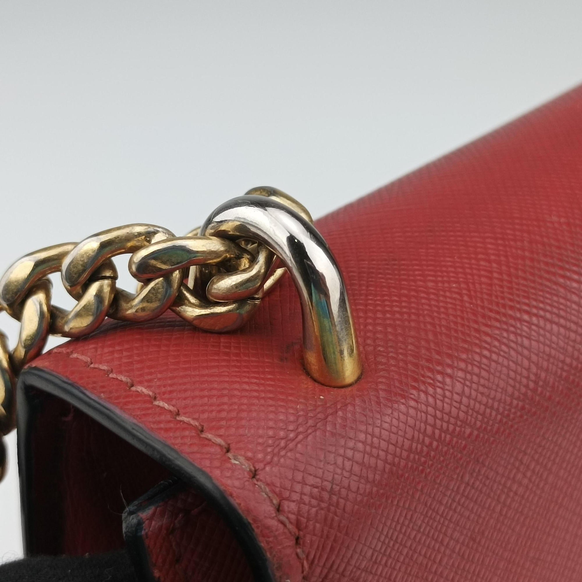 Vintage Prada Triangle Logo Red SAFFIANO Leather 1BD200 shoulderbag | stylenewstar