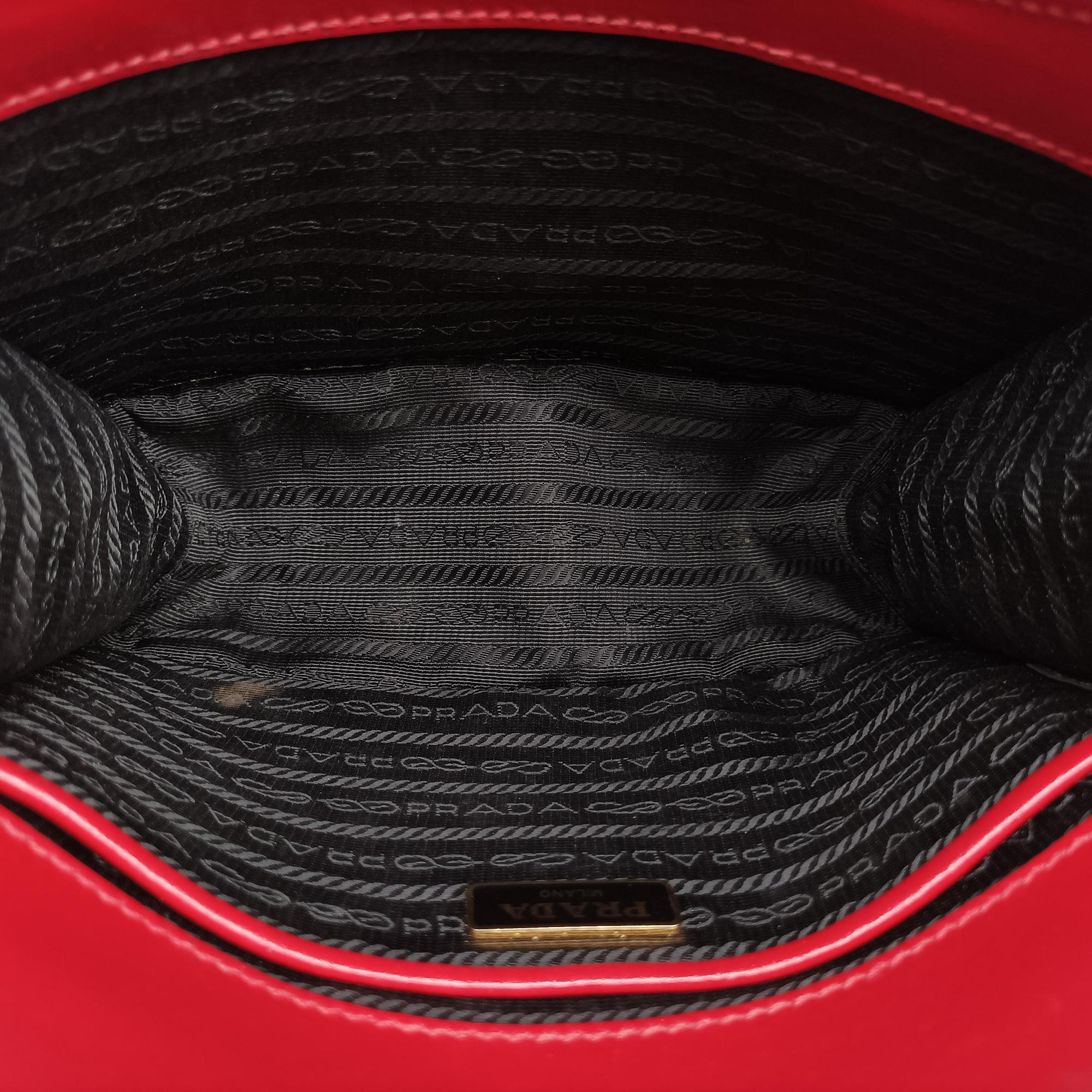 Vintage Prada Triangle Logo Red SAFFIANO Leather 1BD200 shoulderbag | stylenewstar