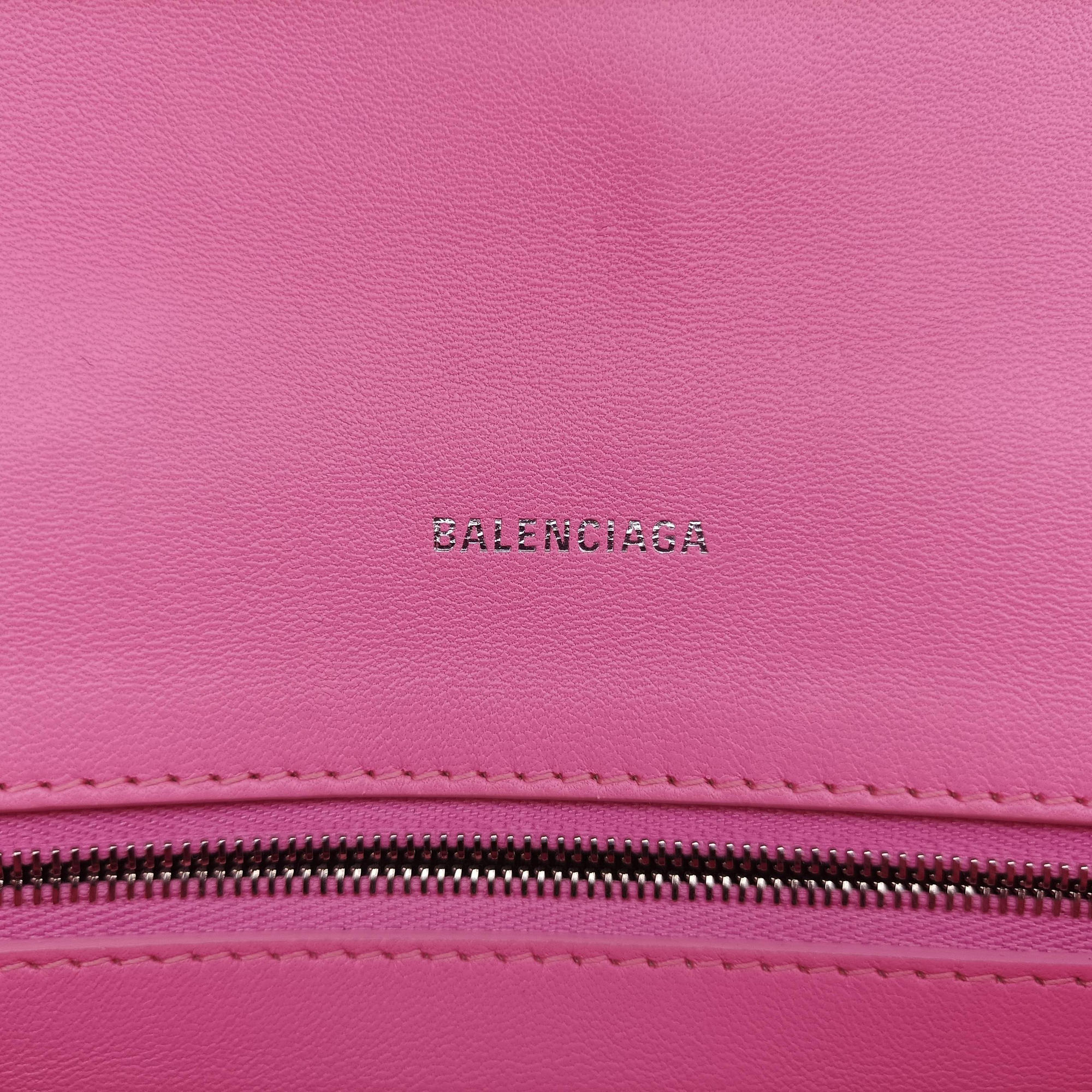Pre-owned Balenciaga Hourglass Pink Faux fur 715153 210N2 shoulderbag | stylenewstar