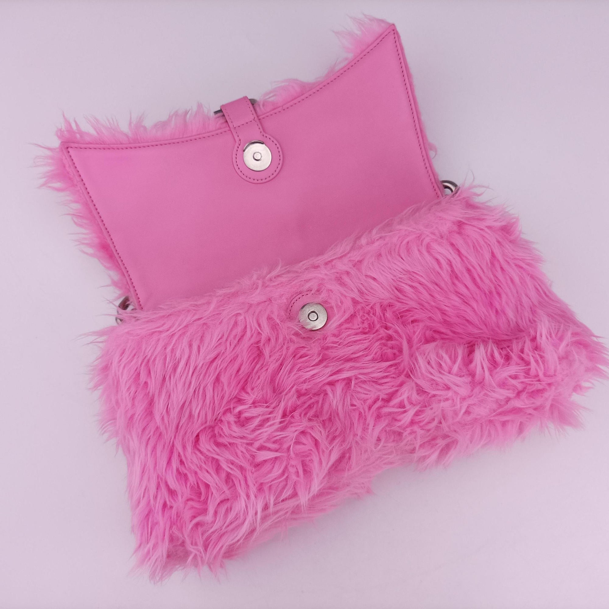 Pre-owned Balenciaga Hourglass Pink Faux fur 715153 210N2 shoulderbag | stylenewstar