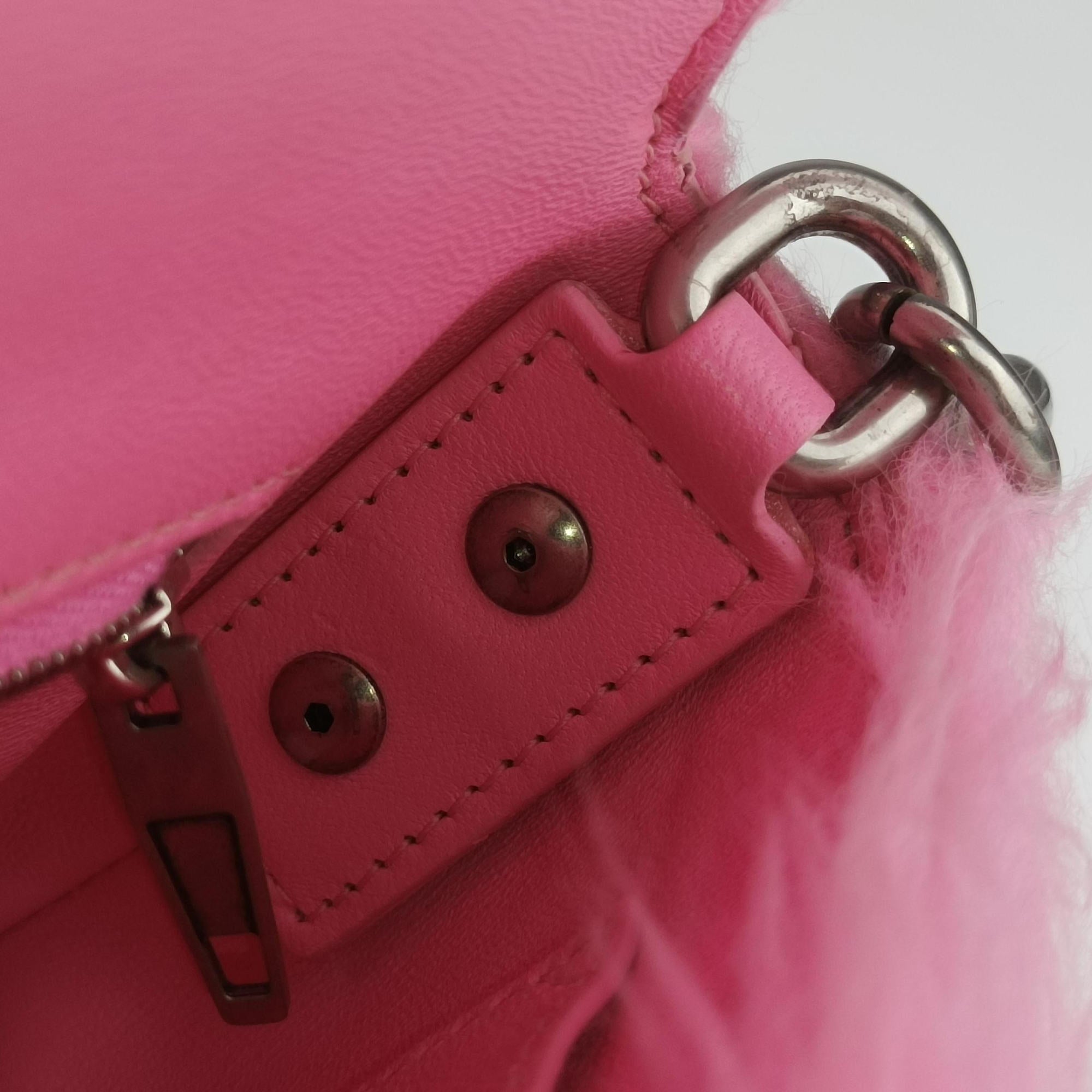 Pre-owned Balenciaga Hourglass Pink Faux fur 715153 210N2 shoulderbag | stylenewstar