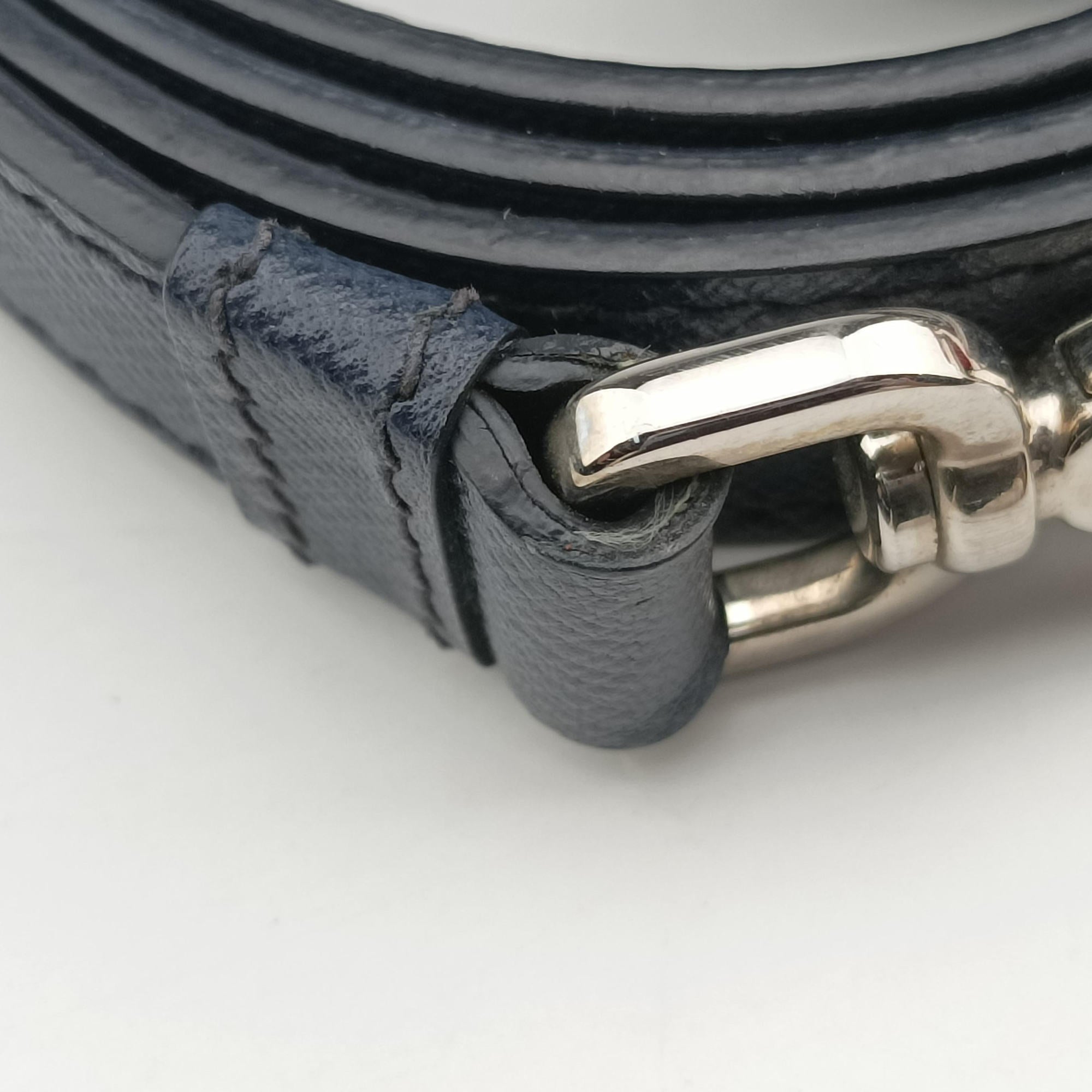 Secondhand Prada Triangle Logo Plate Navy Saffiano Leather  shoulderbag | stylenewstar