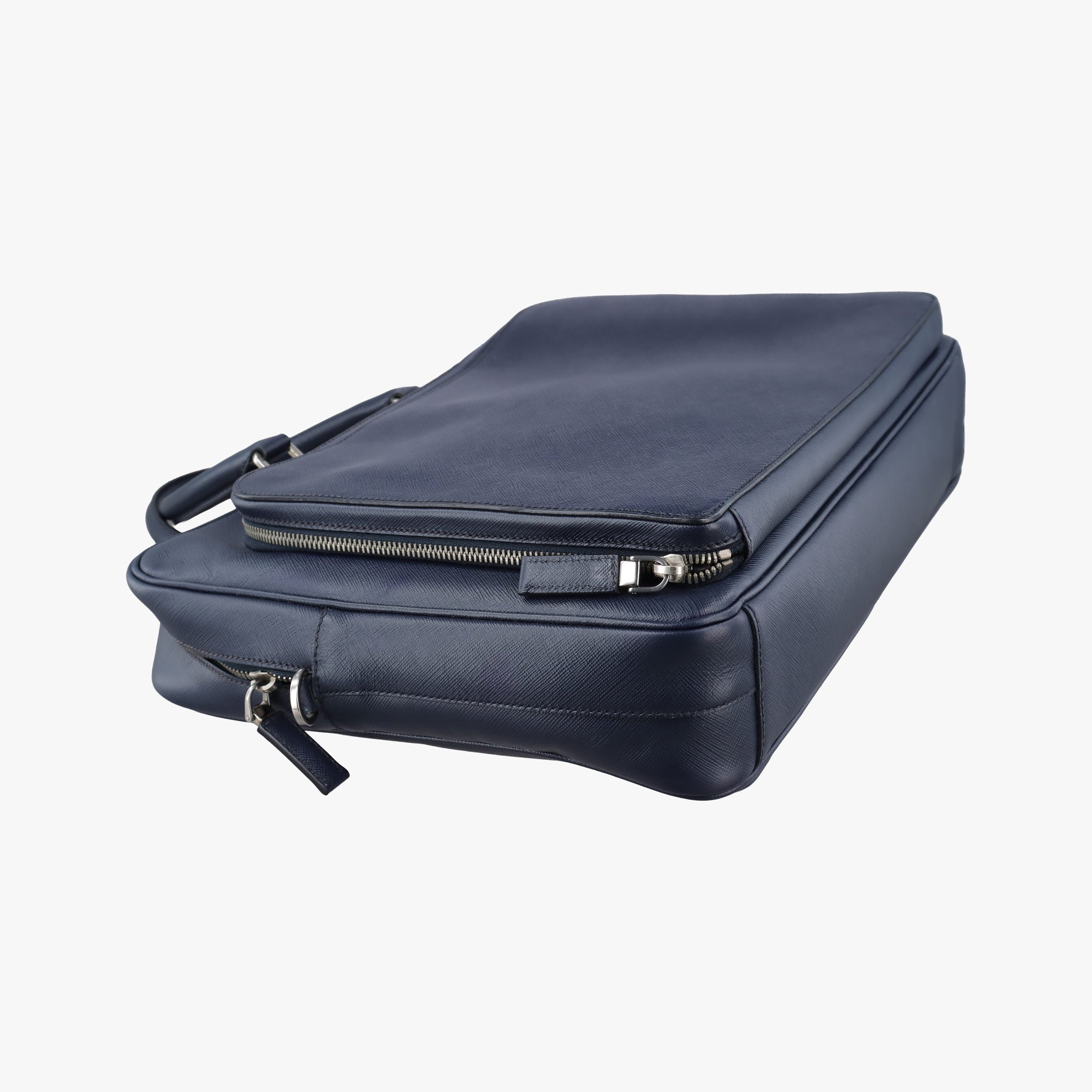 Secondhand Prada Triangle Logo Plate Navy Saffiano Leather  shoulderbag | stylenewstar