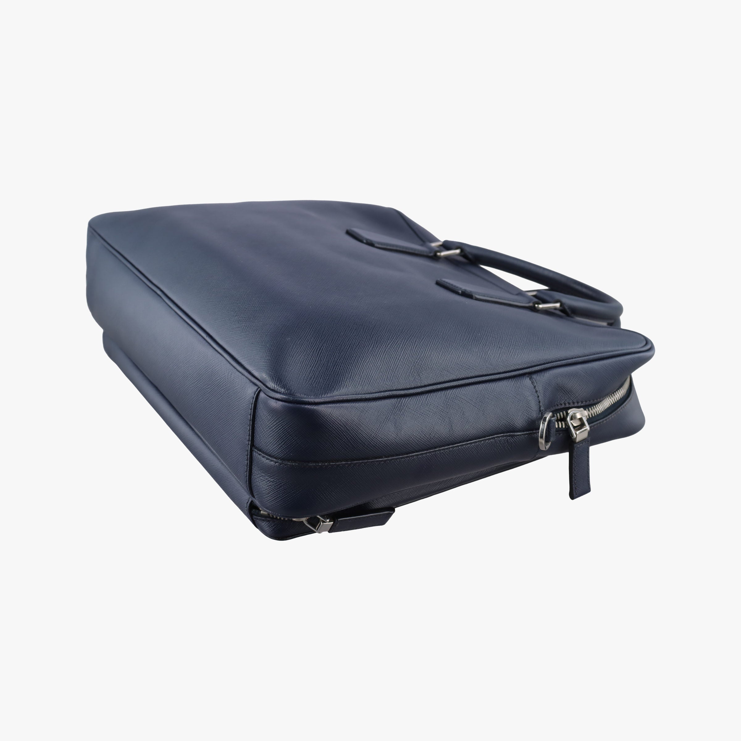 Secondhand Prada Triangle Logo Plate Navy Saffiano Leather  shoulderbag | stylenewstar